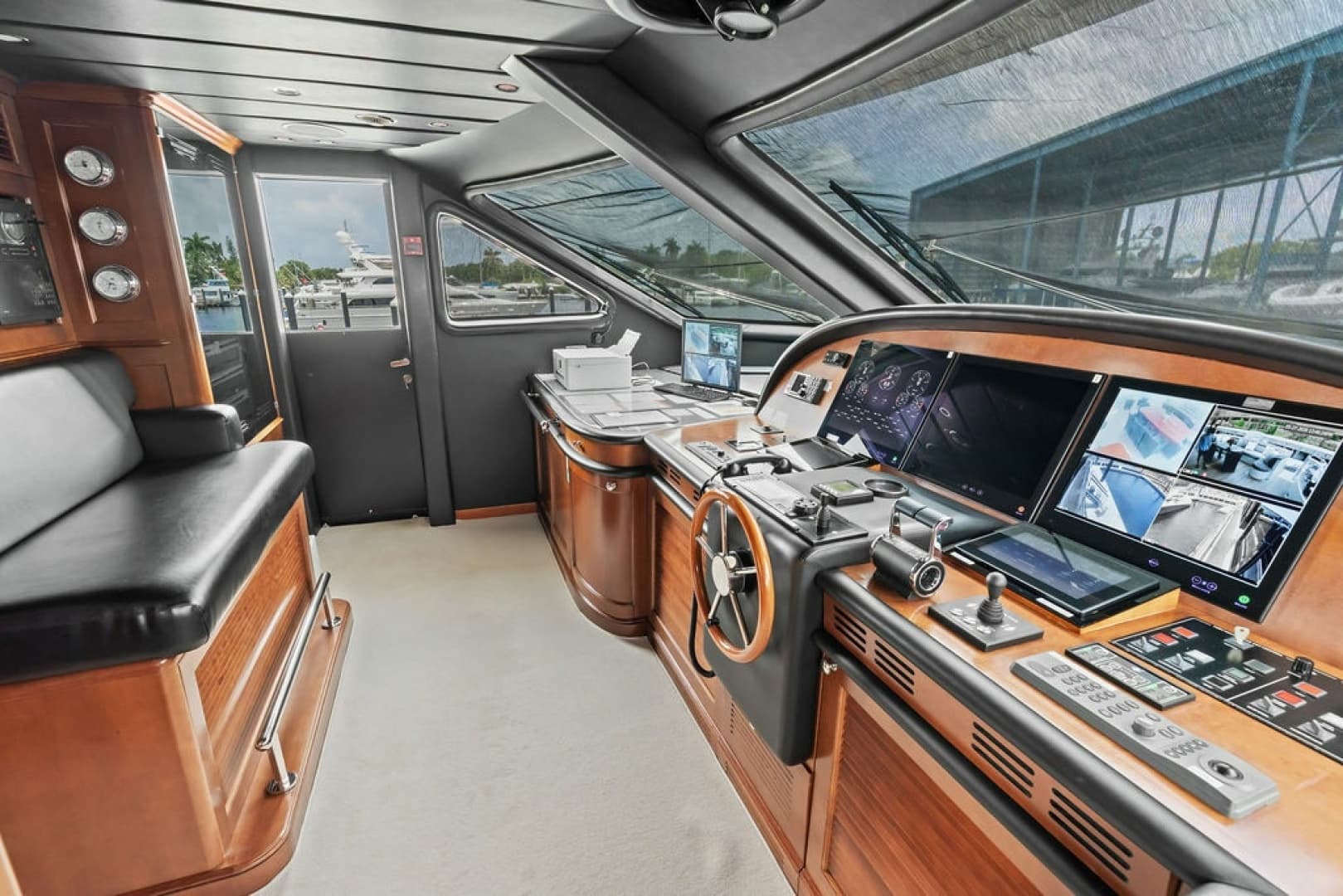 2008 Benetti 121 Classic