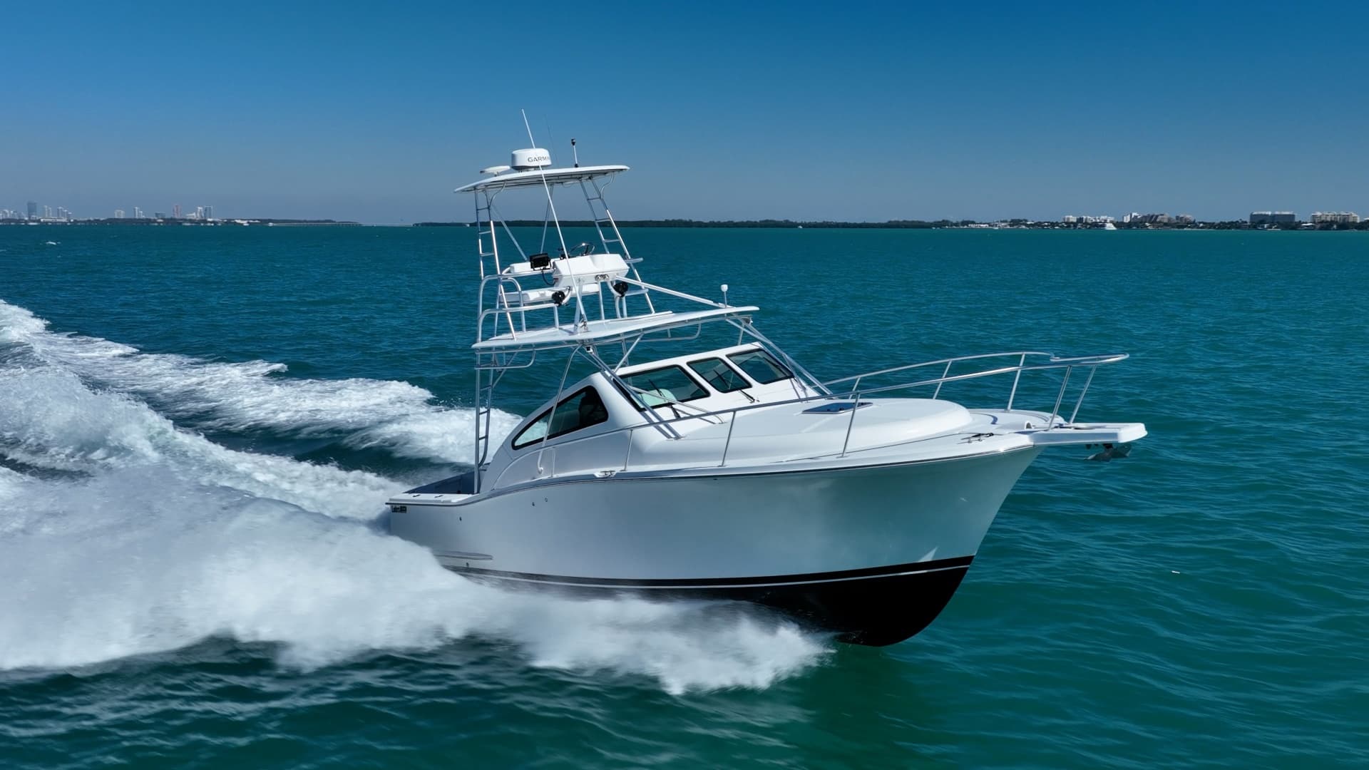 2004 Luhrs 320 Open