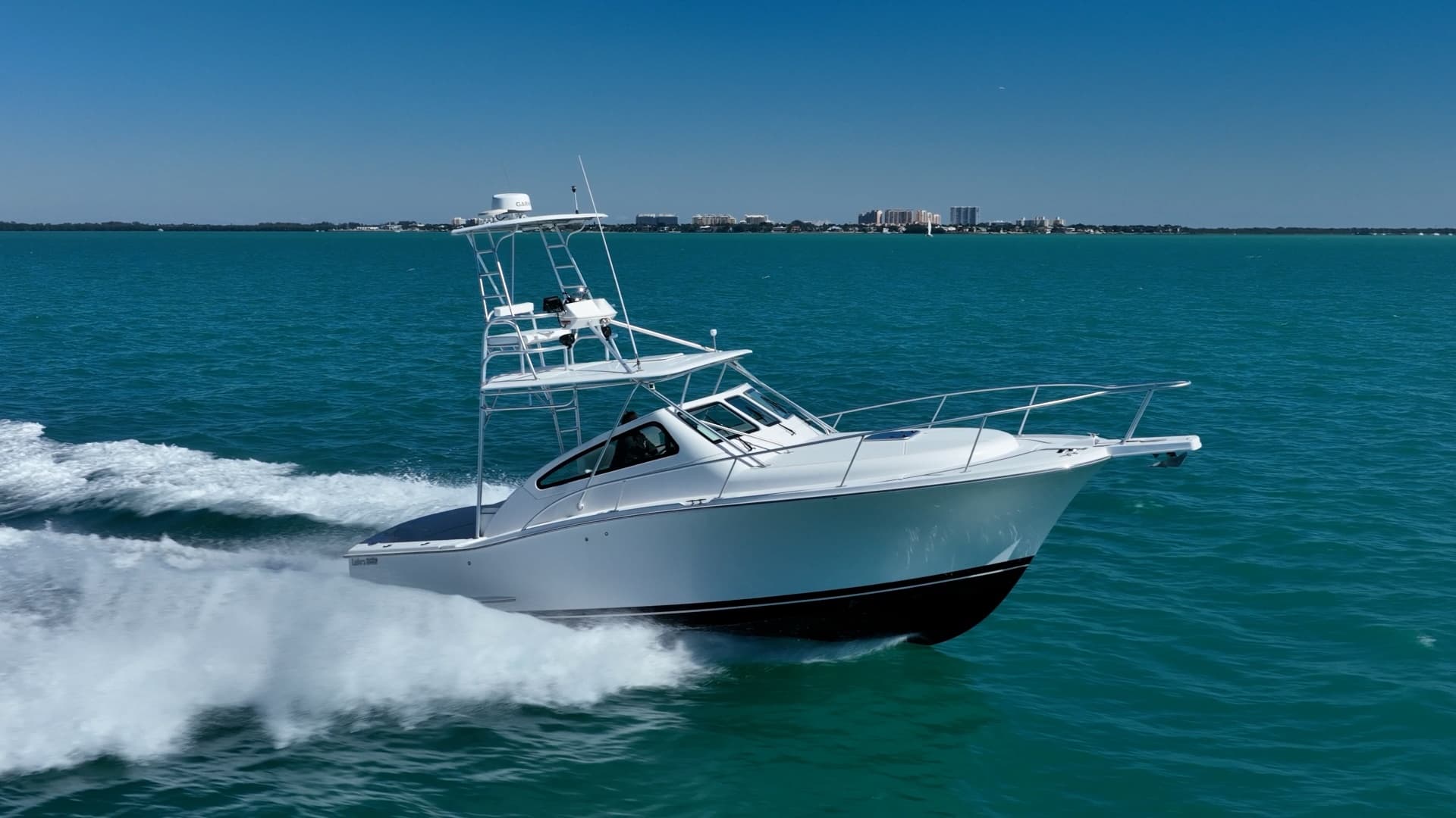 2004 Luhrs 320 Open