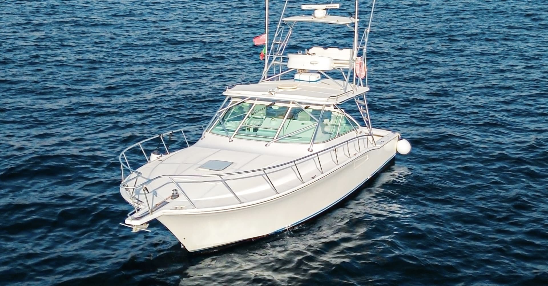 2005 Cabo 40 Hardtop Express