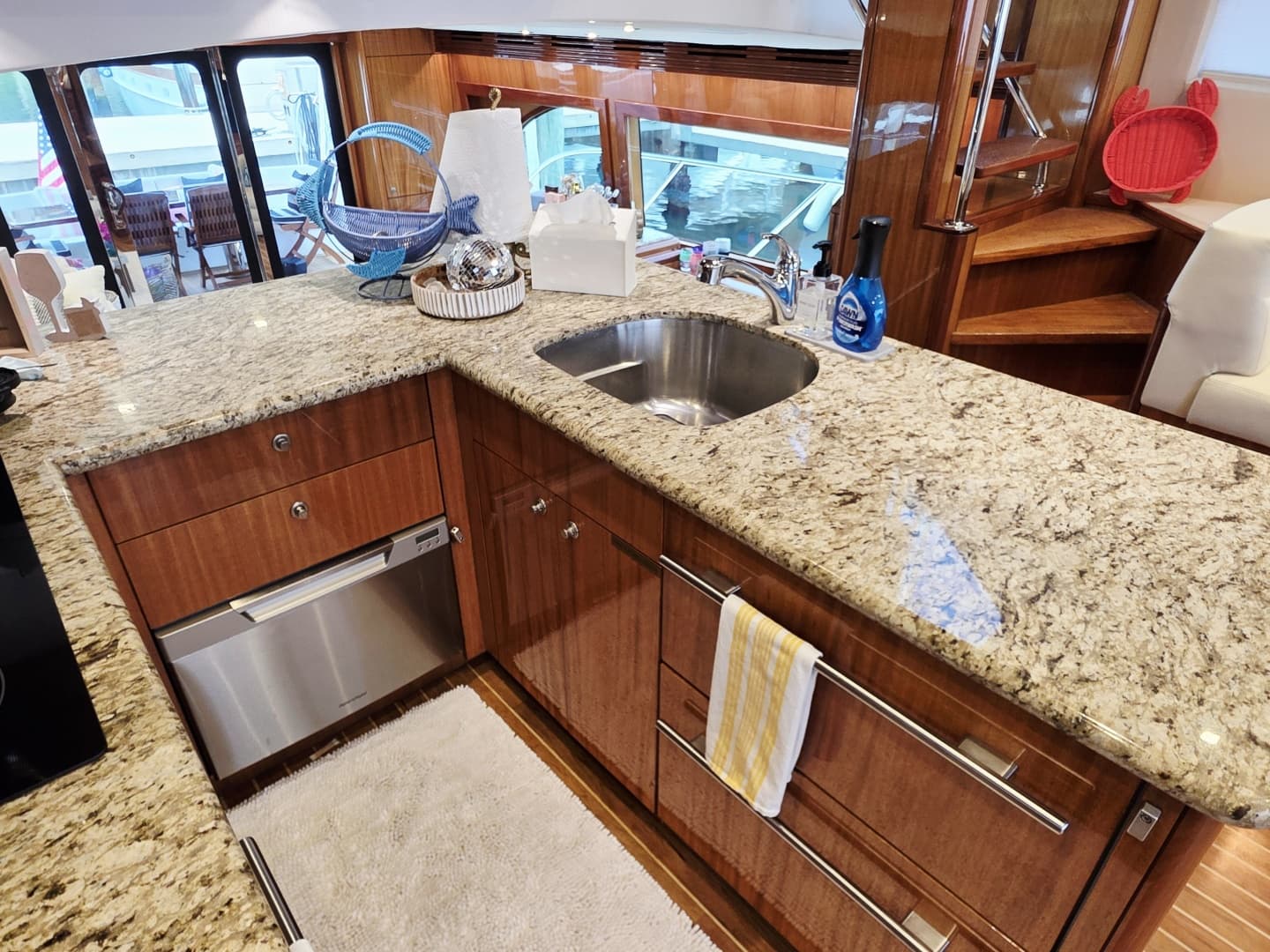 2008 Hatteras 