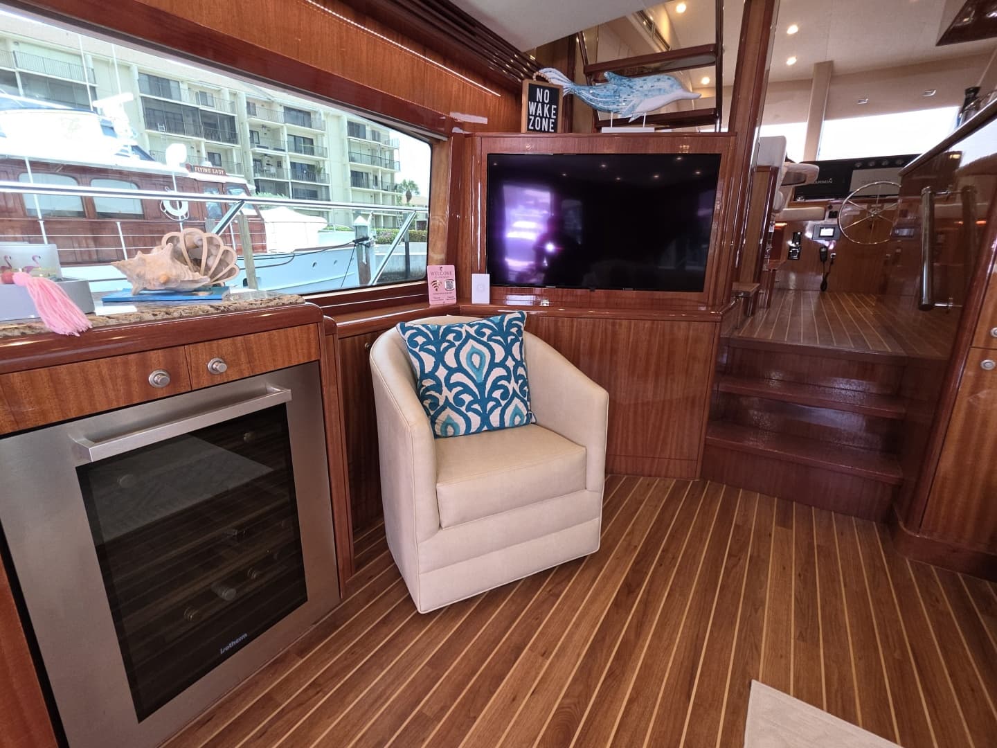 2008 Hatteras 