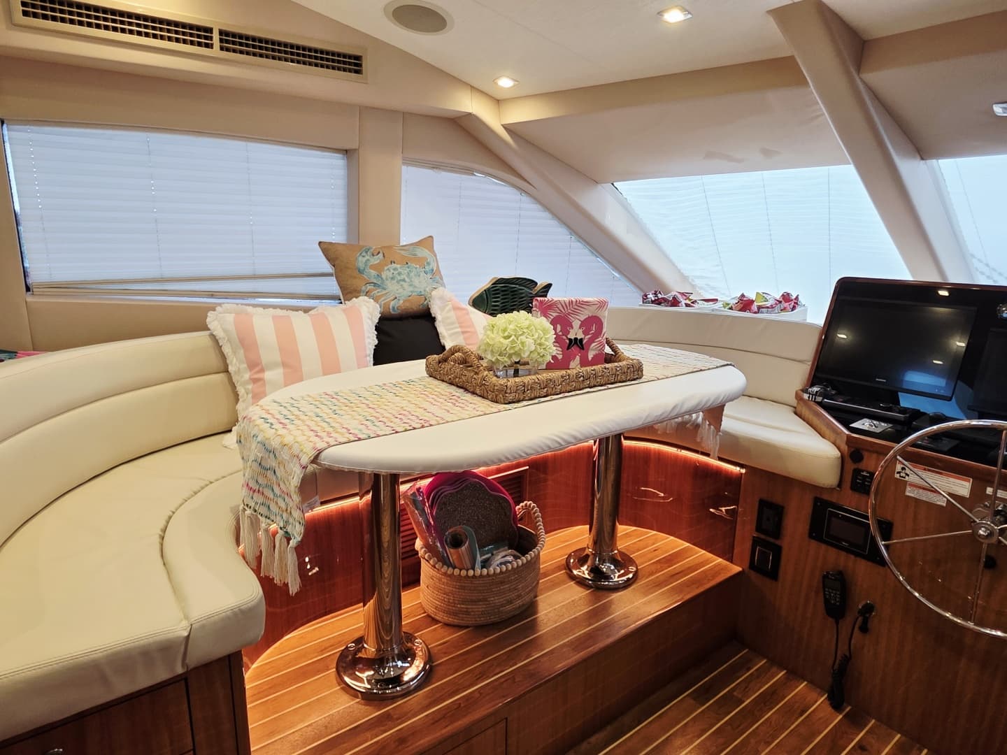 2008 Hatteras 