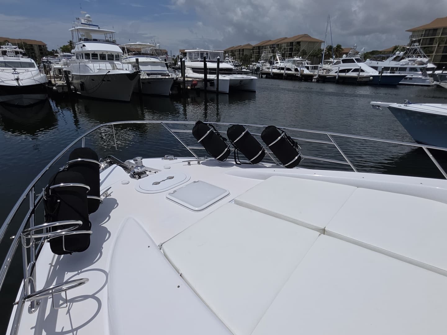 2008 Hatteras 