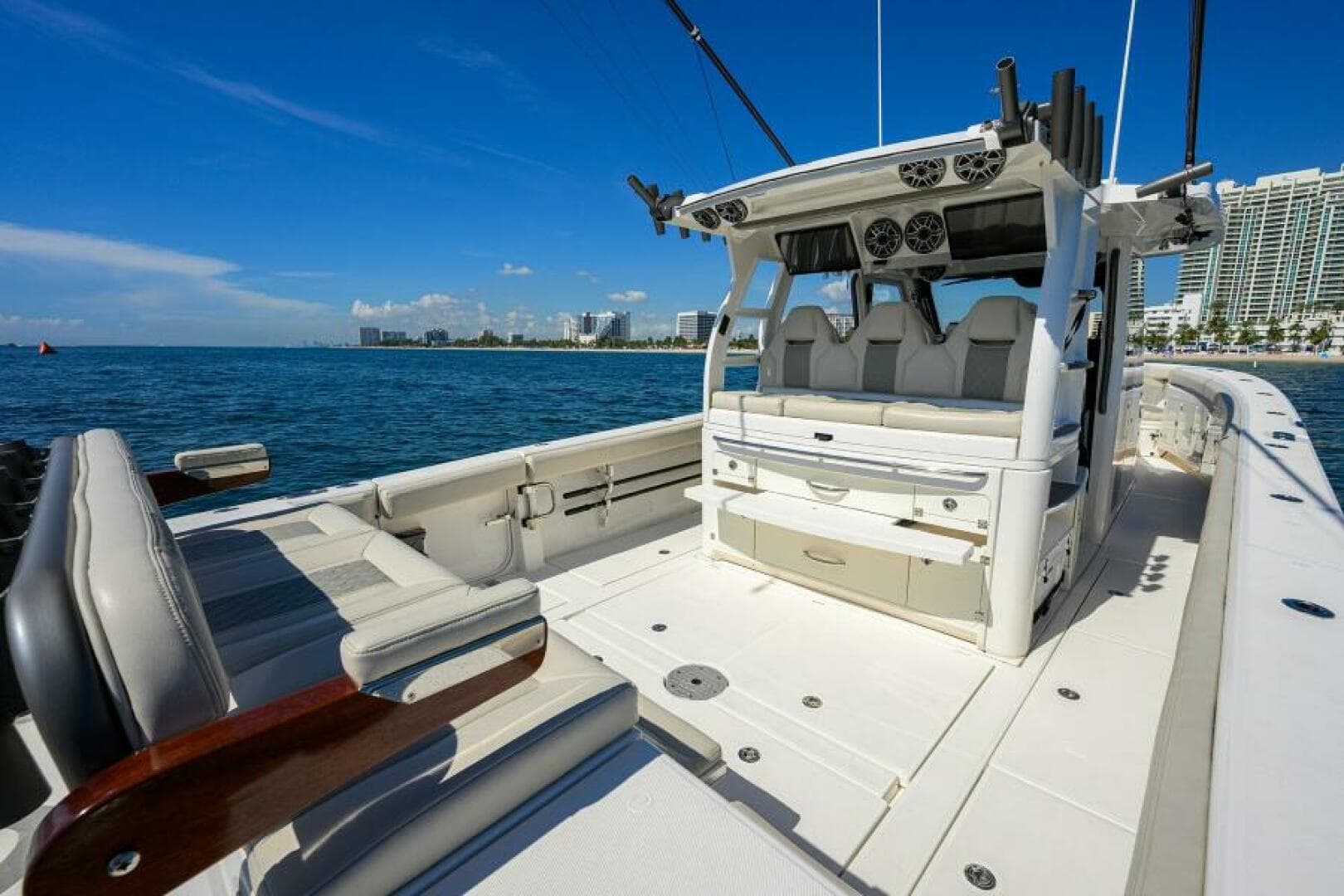 2021 Solace Center Console