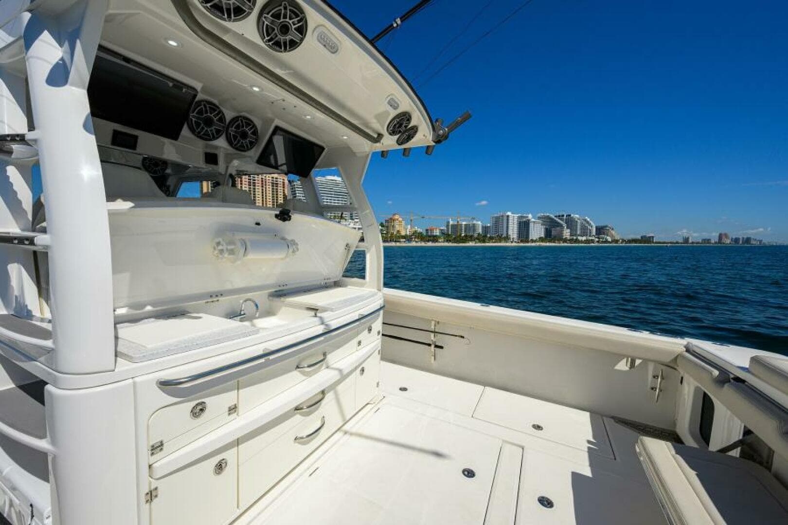 2021 Solace Center Console