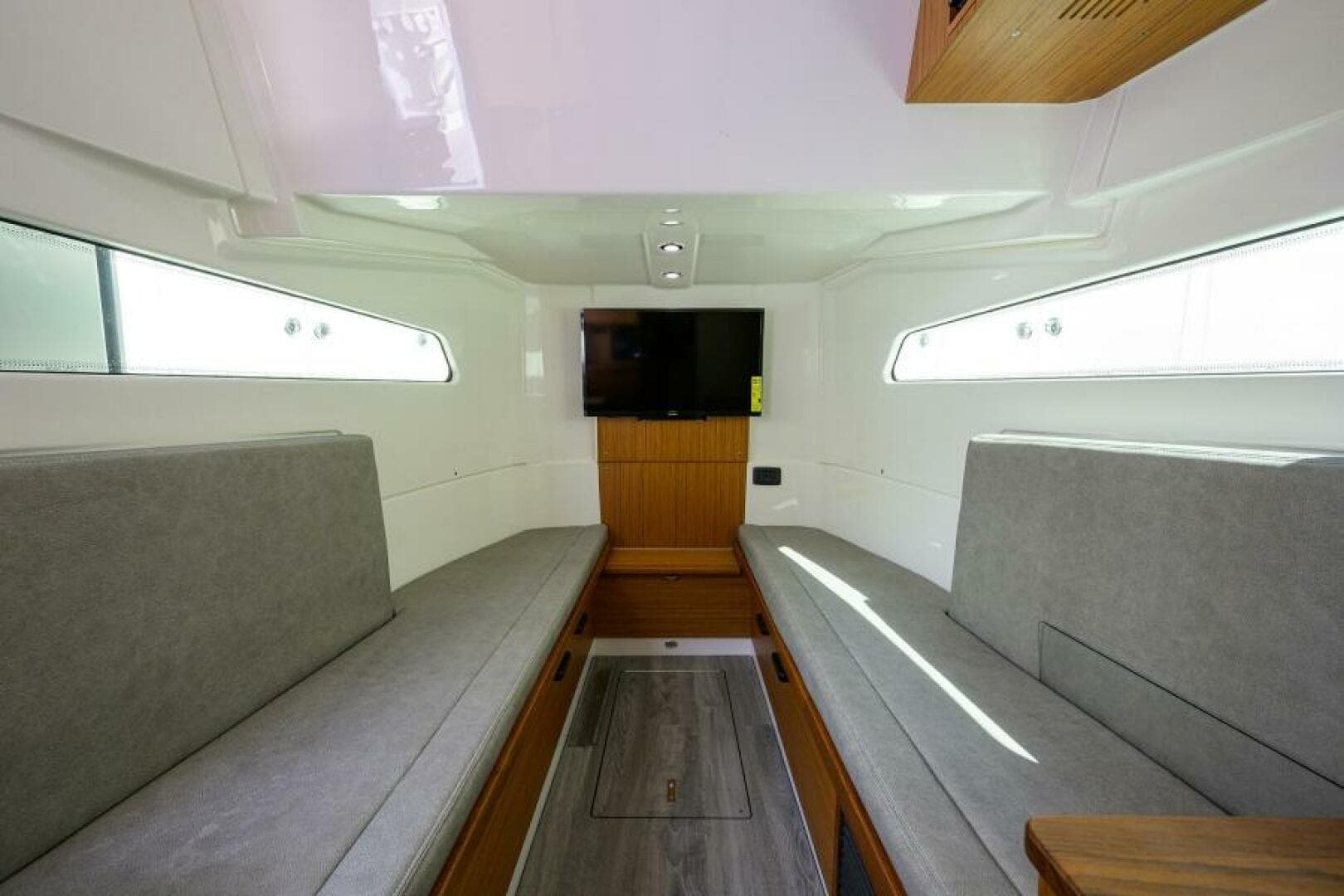 2021 Solace Center Console