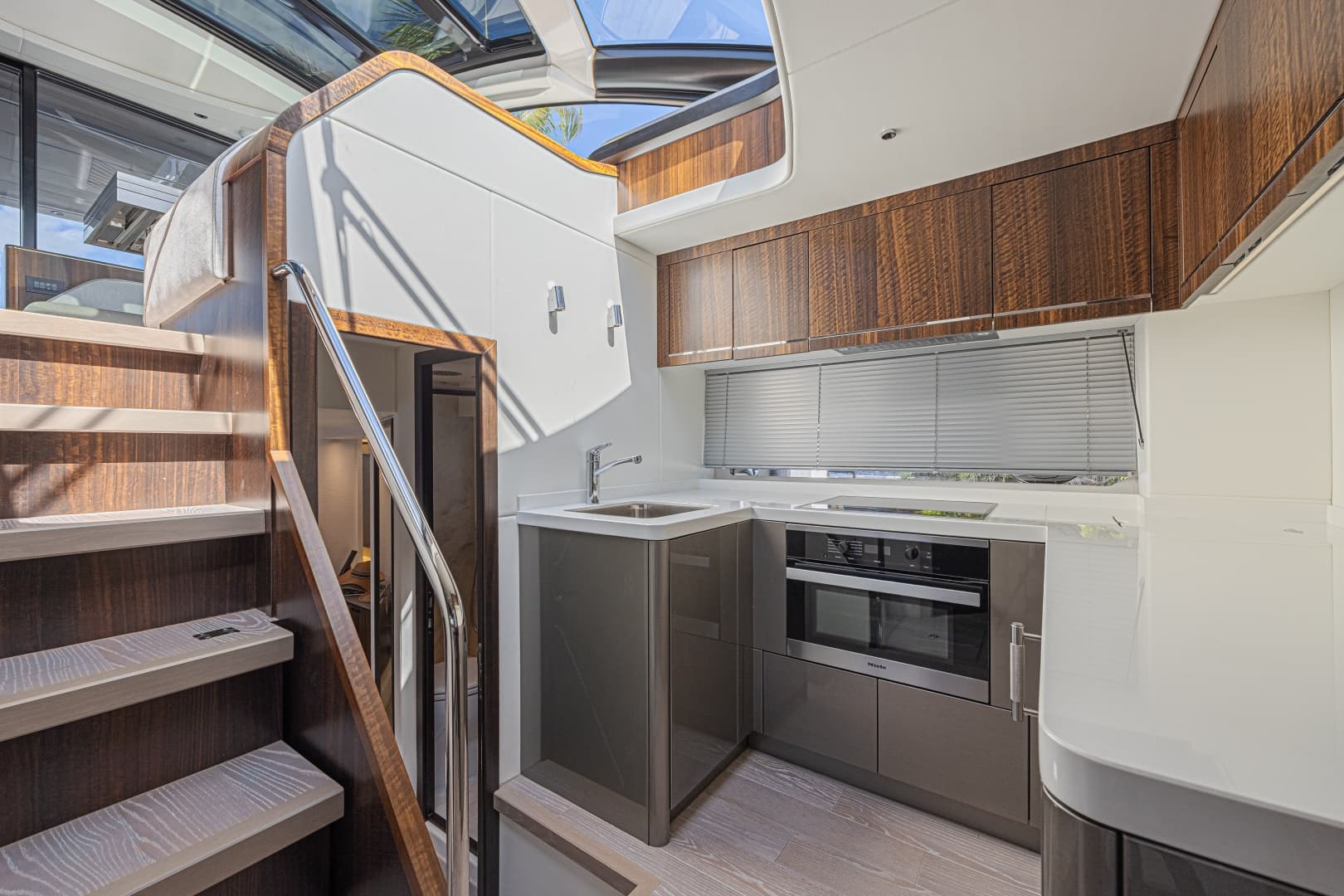 2021 Sunseeker Predator 60 EVO