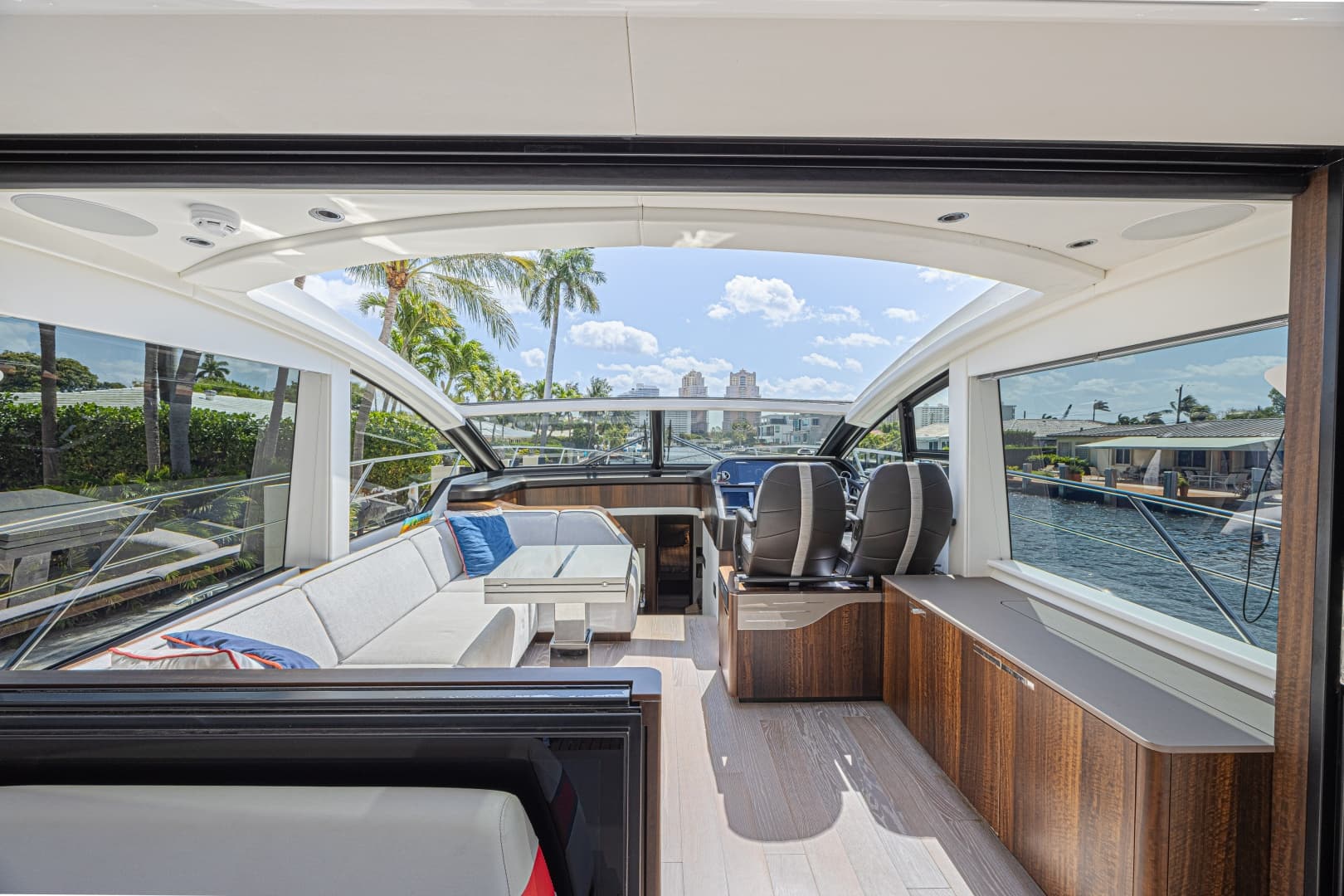 2021 Sunseeker Predator 60 EVO