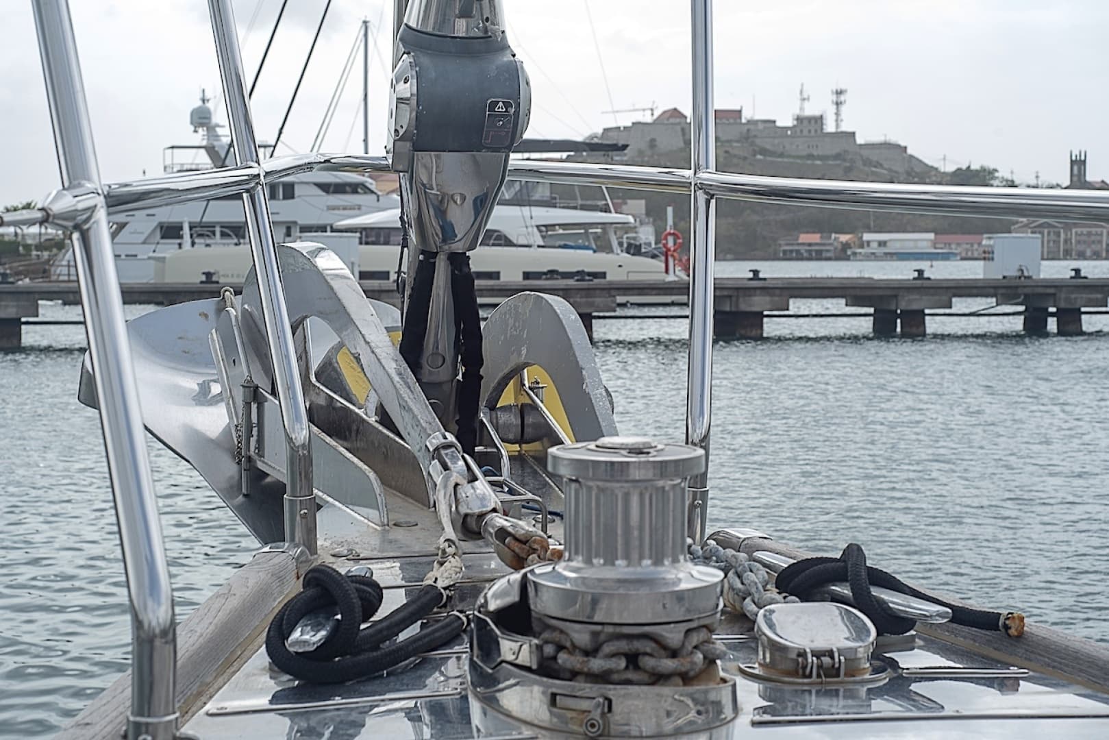2017 Hylas 63