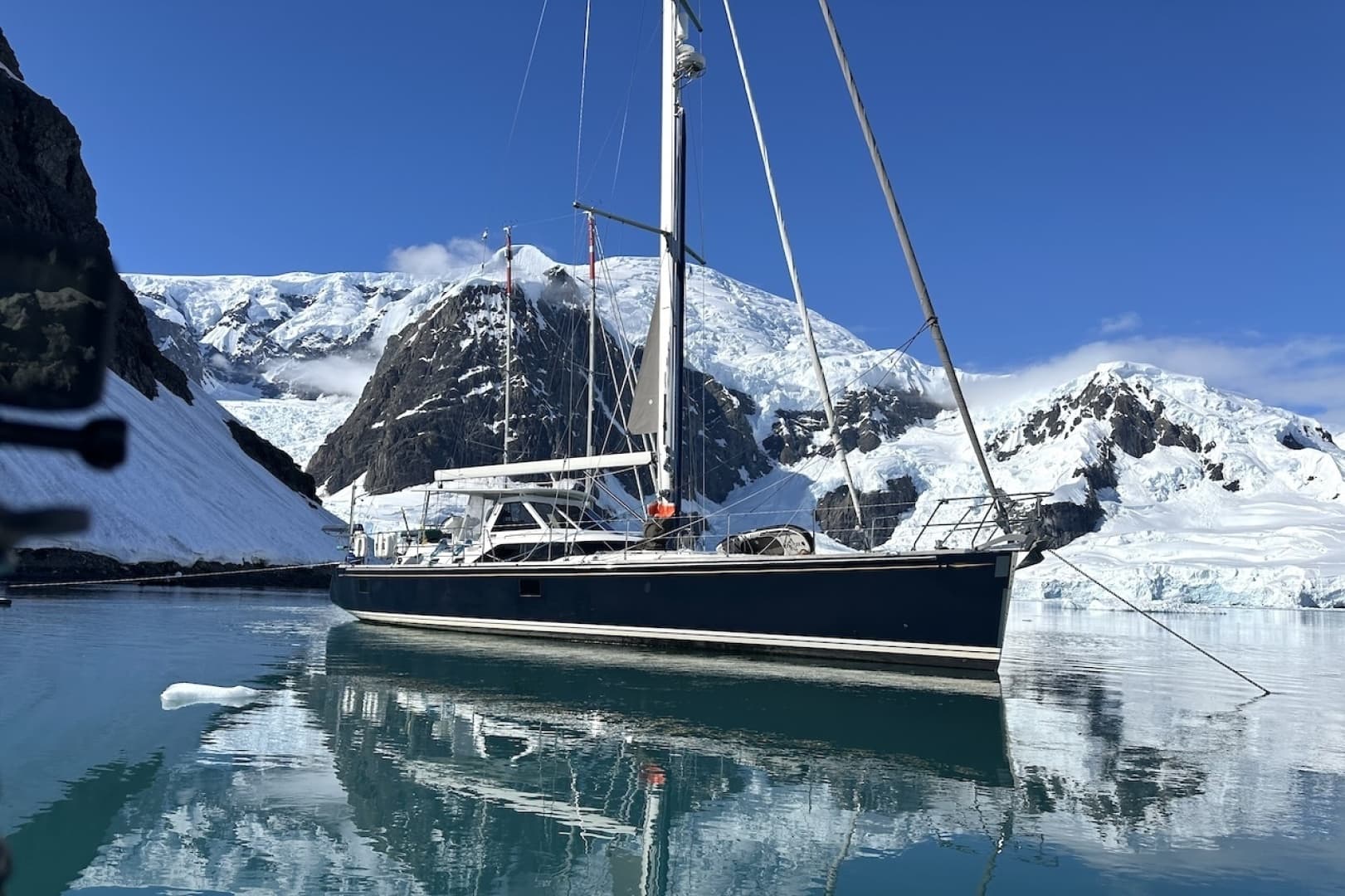 2017 Hylas 63