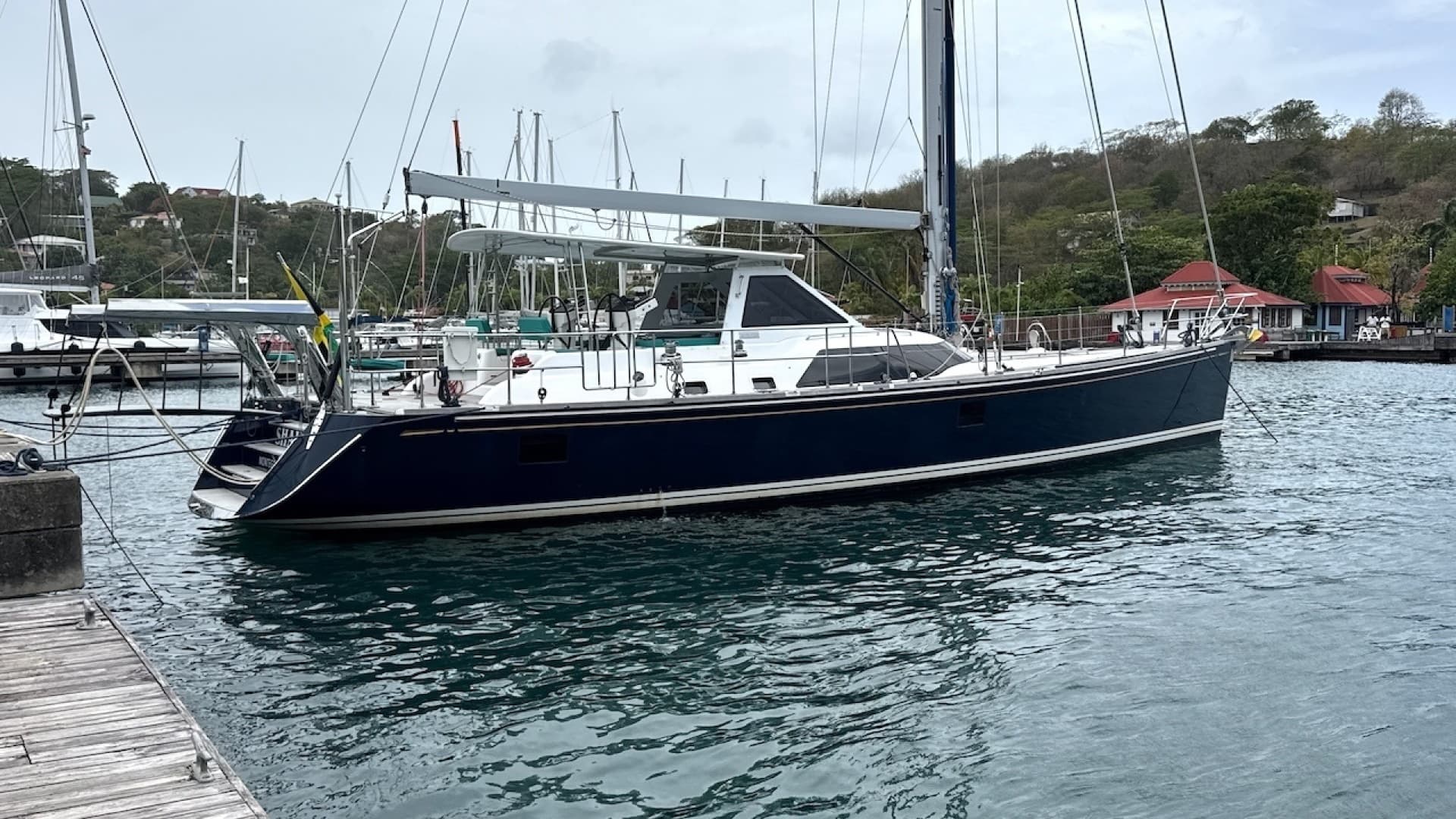 2017 Hylas 63