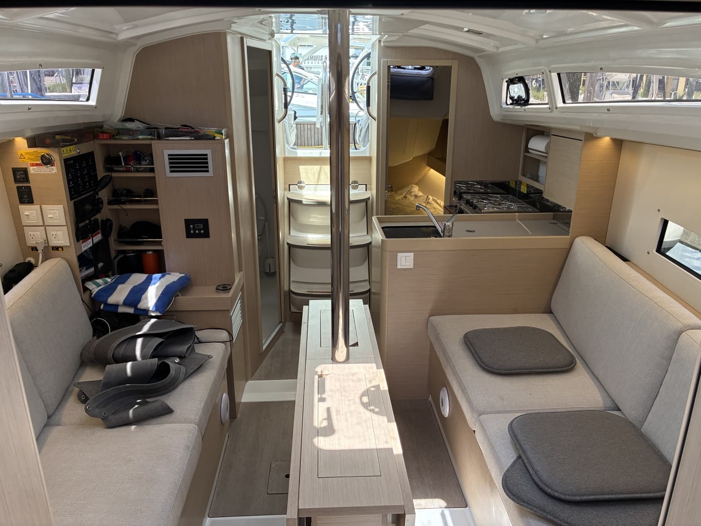 2024 Beneteau Oceanis 30.1