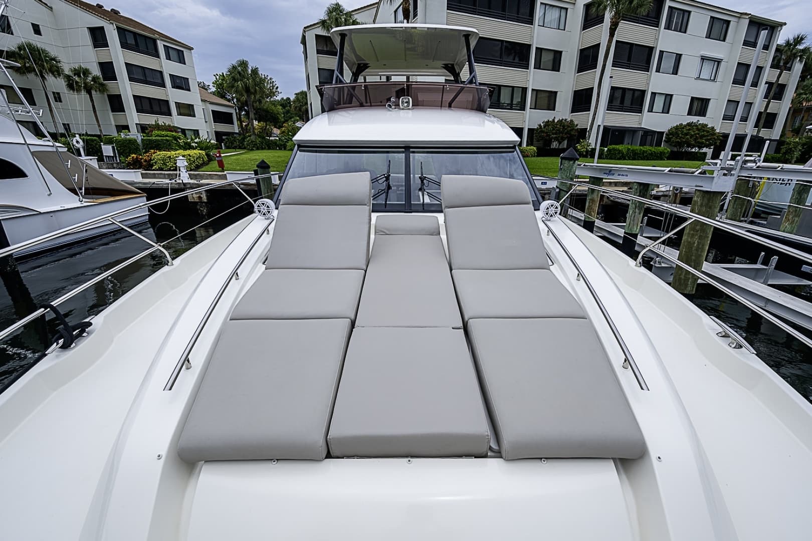 2021 Prestige 520