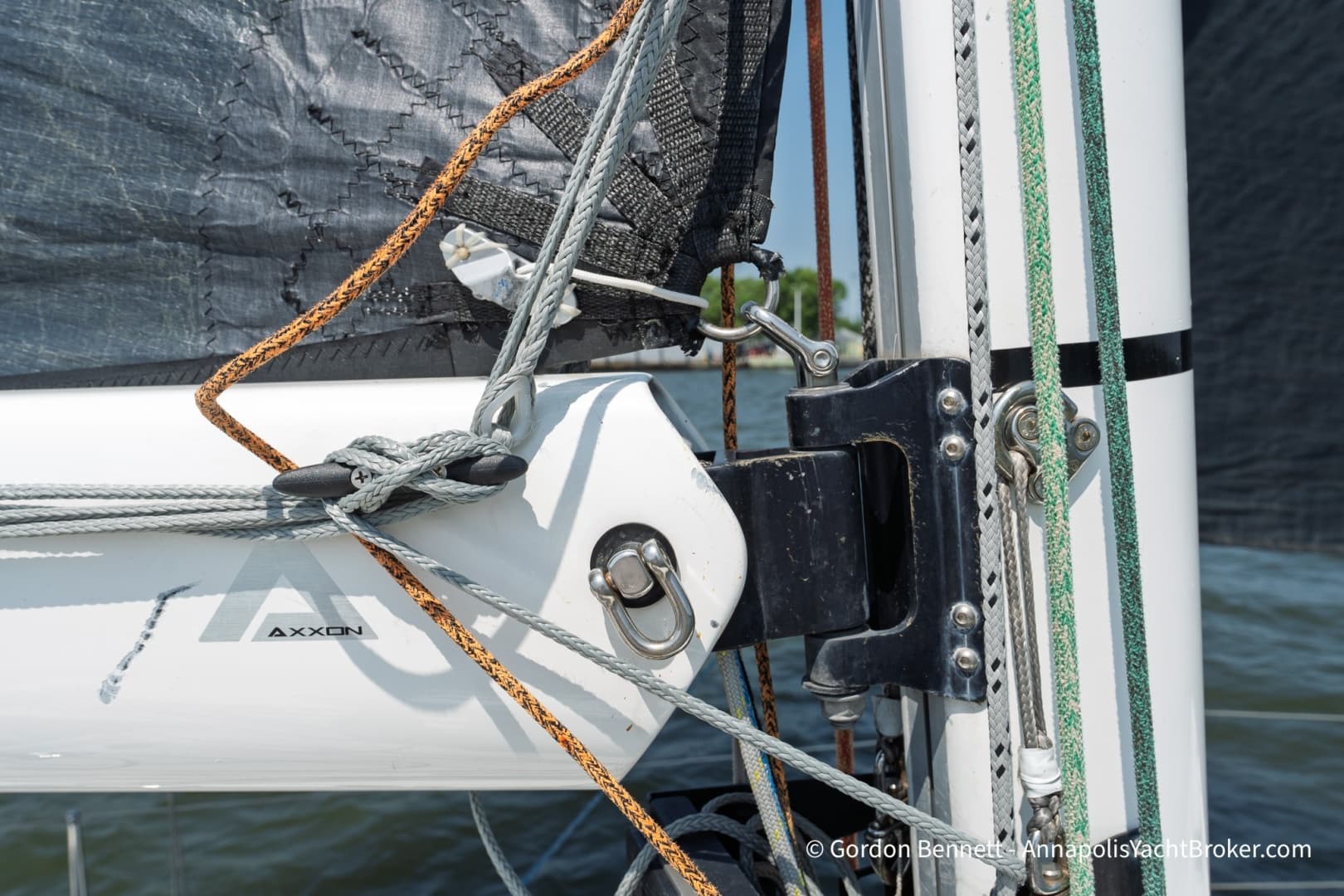 2020 Jeanneau Sun Fast 3300