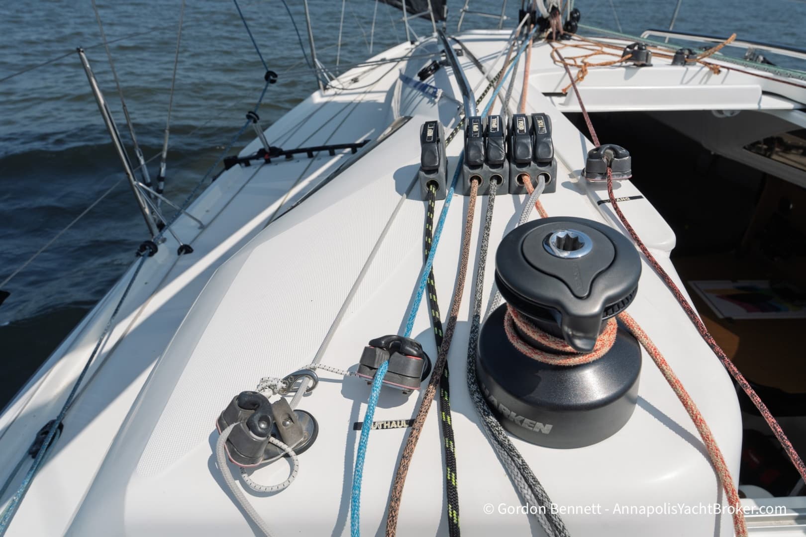 2020 Jeanneau Sun Fast 3300