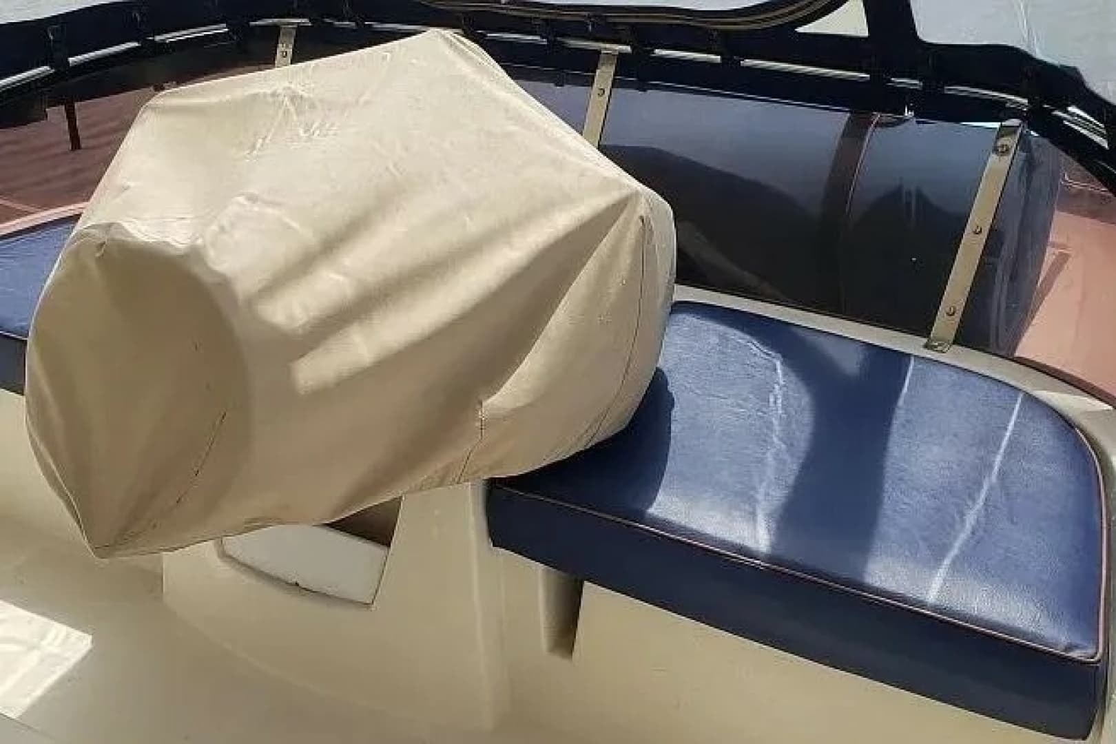 2014 Aquila 48