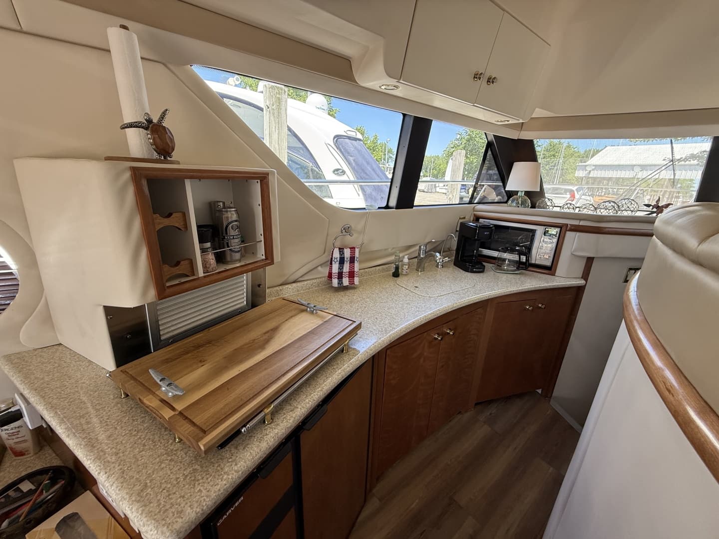 1999 Carver 450 Voyager