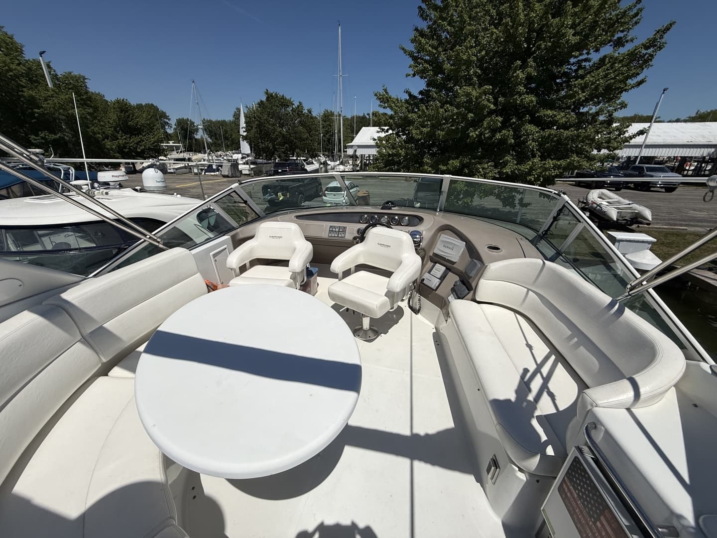 1999 Carver 450 Voyager