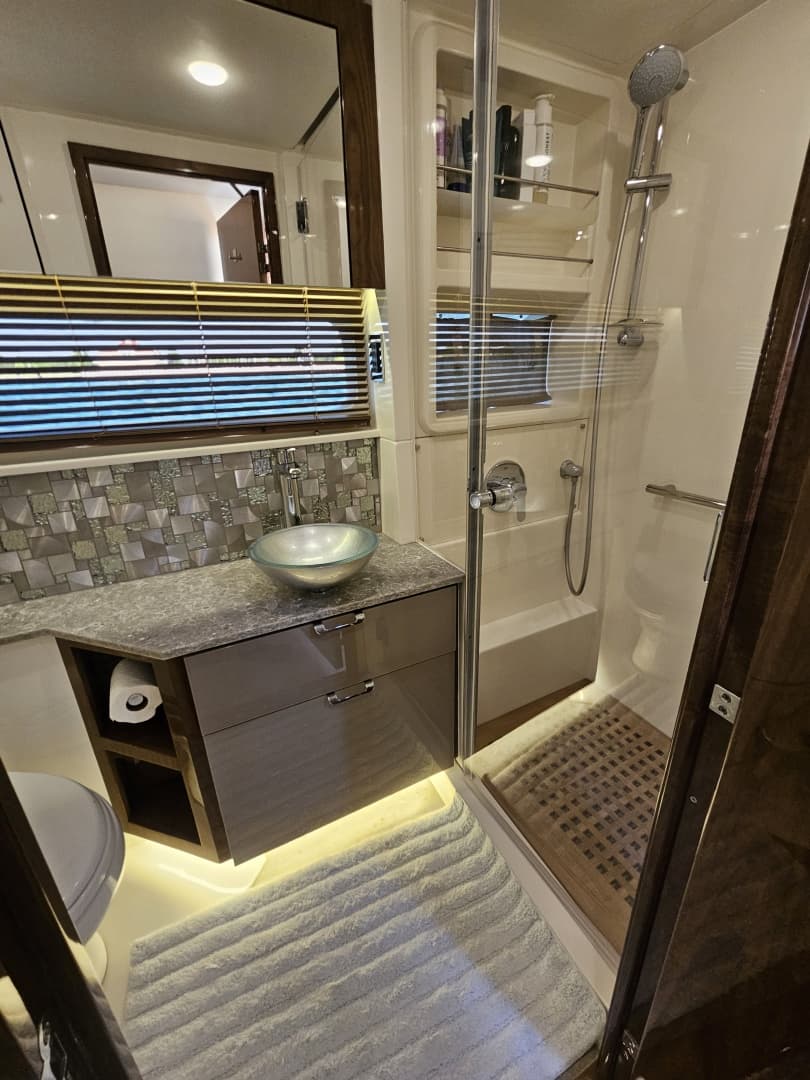 2019 Sea Ray 520 Sundancer