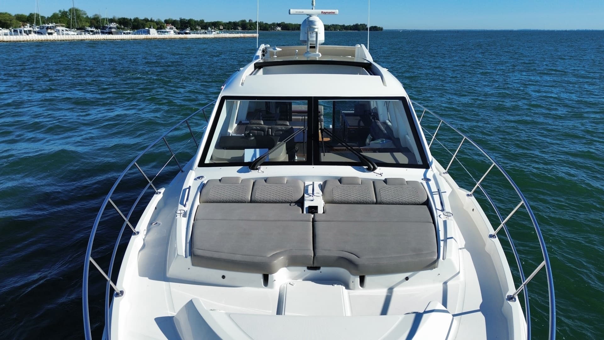 2019 Sea Ray 520 Sundancer