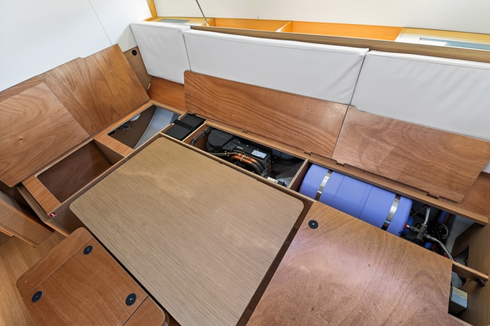 2019 Jeanneau Sun Odyssey 490