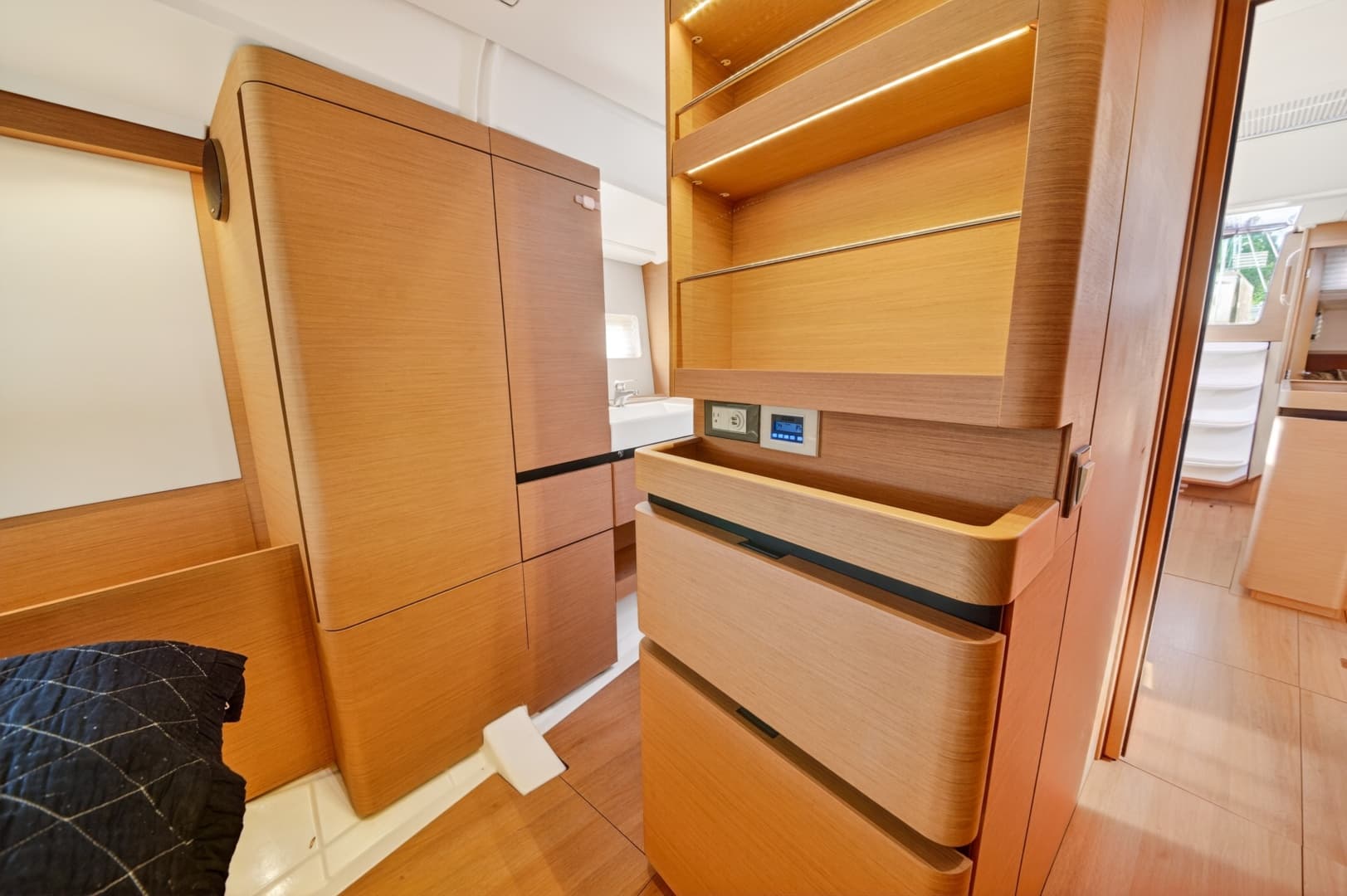 2019 Jeanneau Sun Odyssey 490