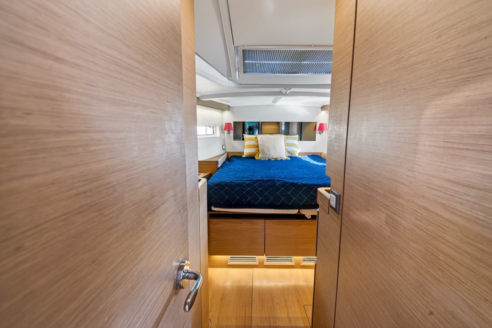 2019 Jeanneau Sun Odyssey 490