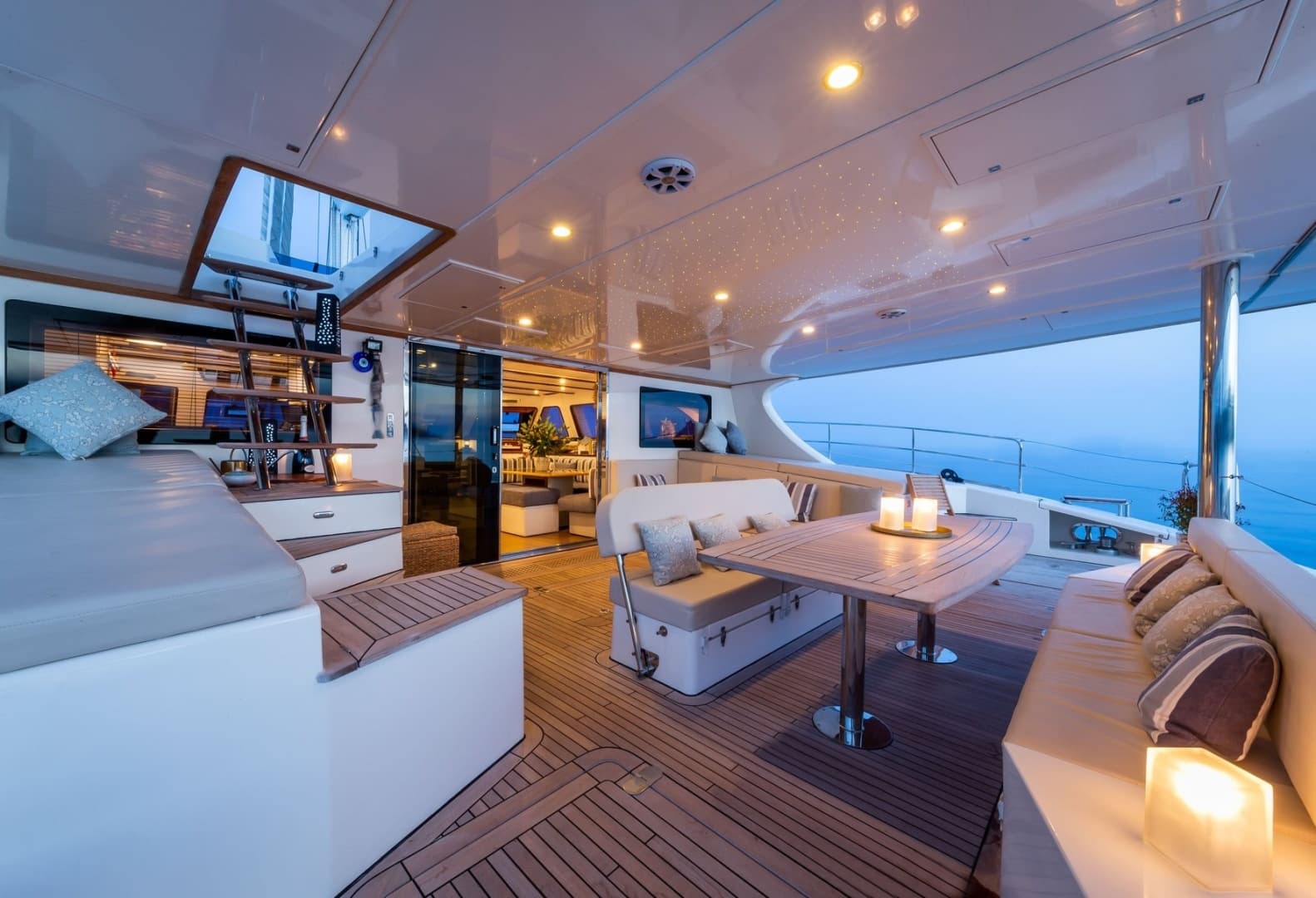 2009 Sunreef 70