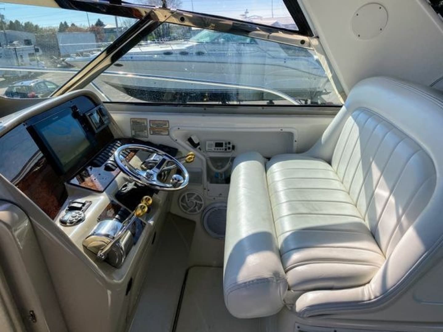 1999 Sea Ray 370 Express