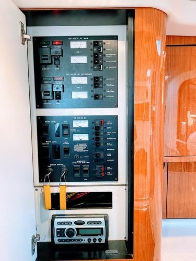 1999 Sea Ray 370 Express