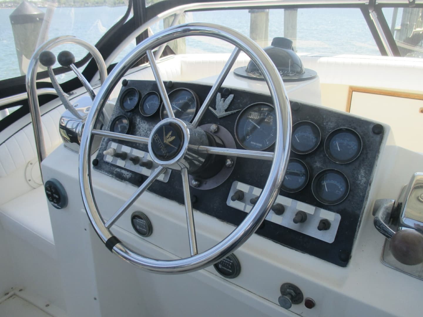 1984 Bertram 35 Convertable