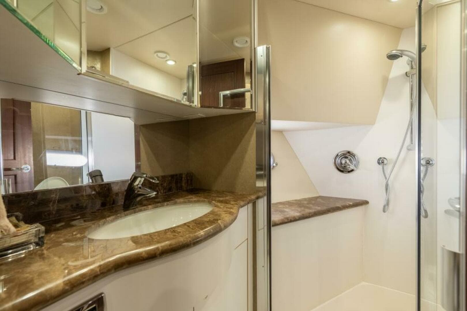 2009 Pacific Mariner 65 Motor Yacht