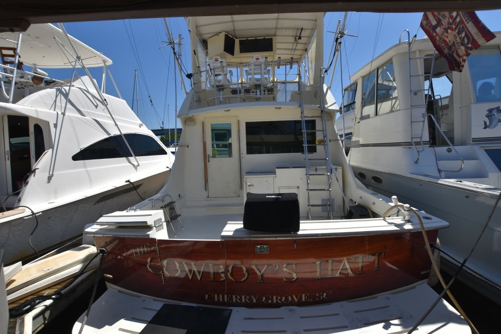 1983 Hatteras High Performance Convertible