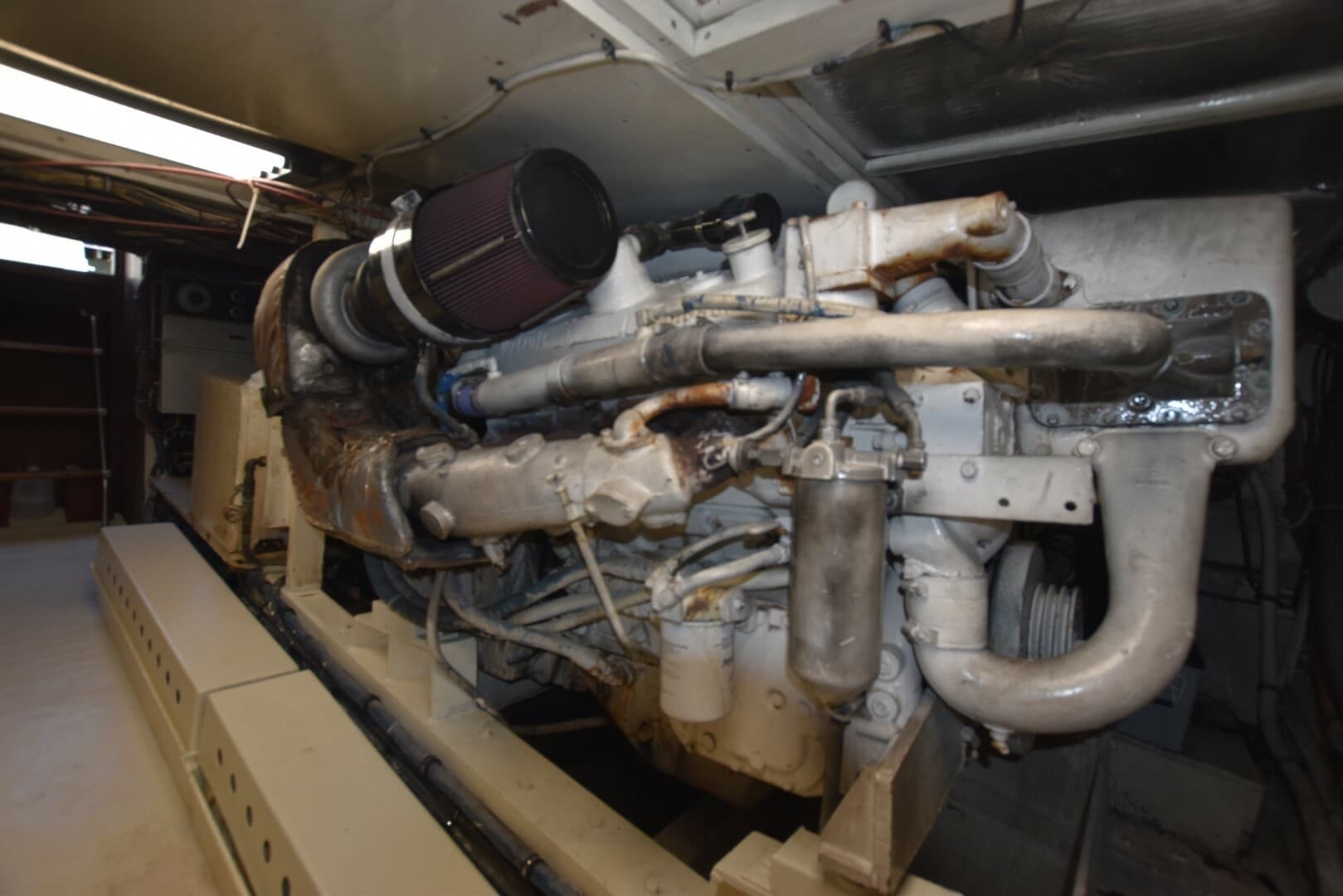 1983 Hatteras High Performance Convertible