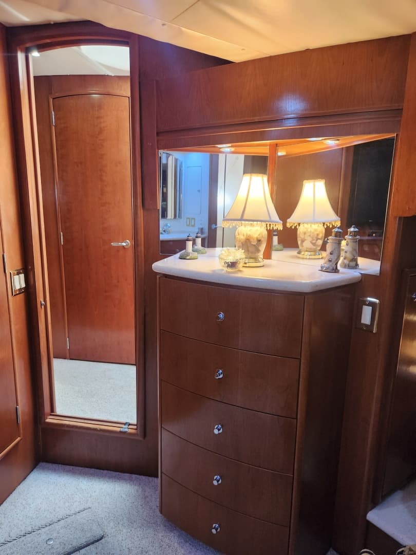 1998 Carver Voyager Pilothouse