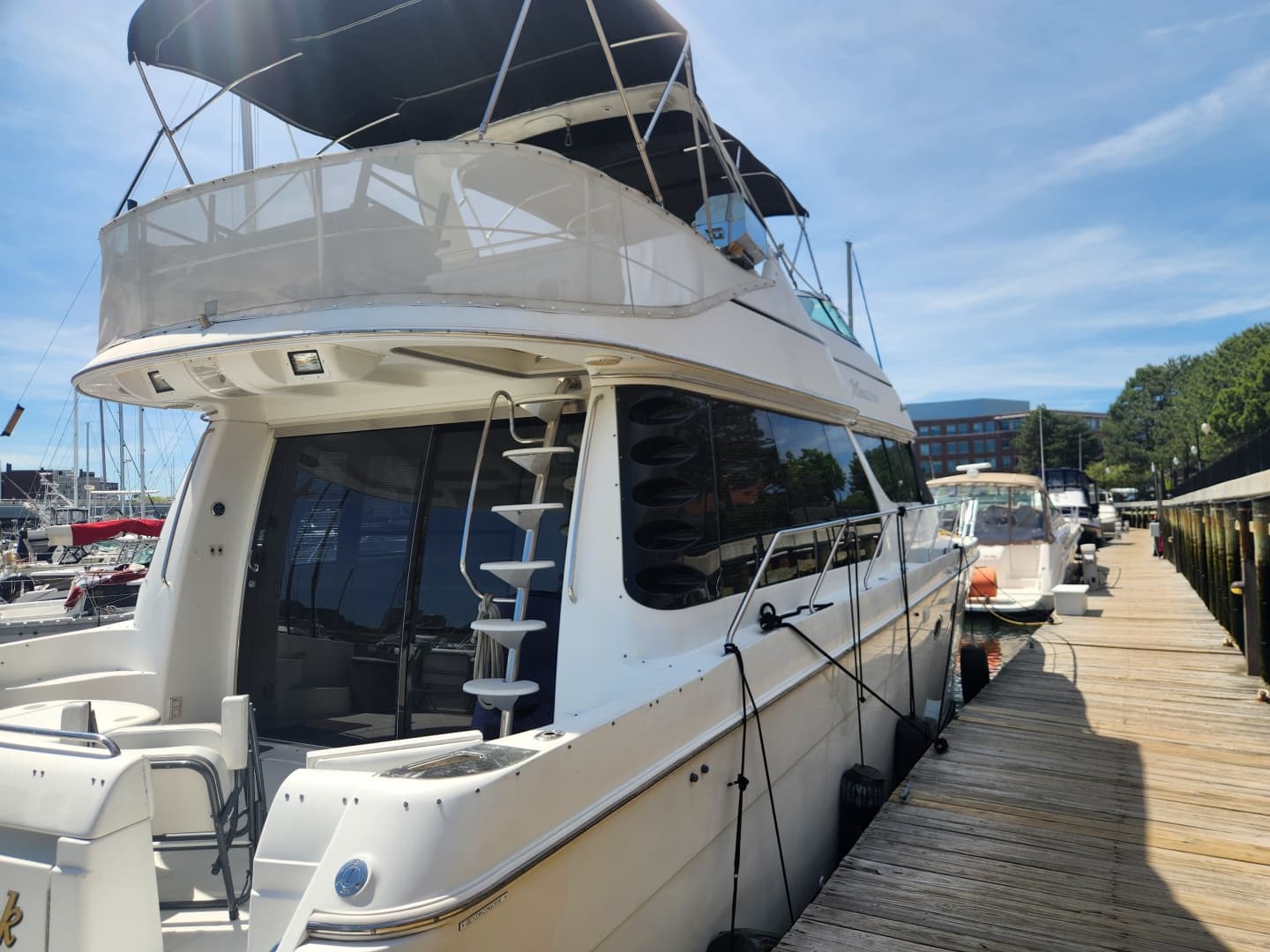 1998 Carver Voyager Pilothouse