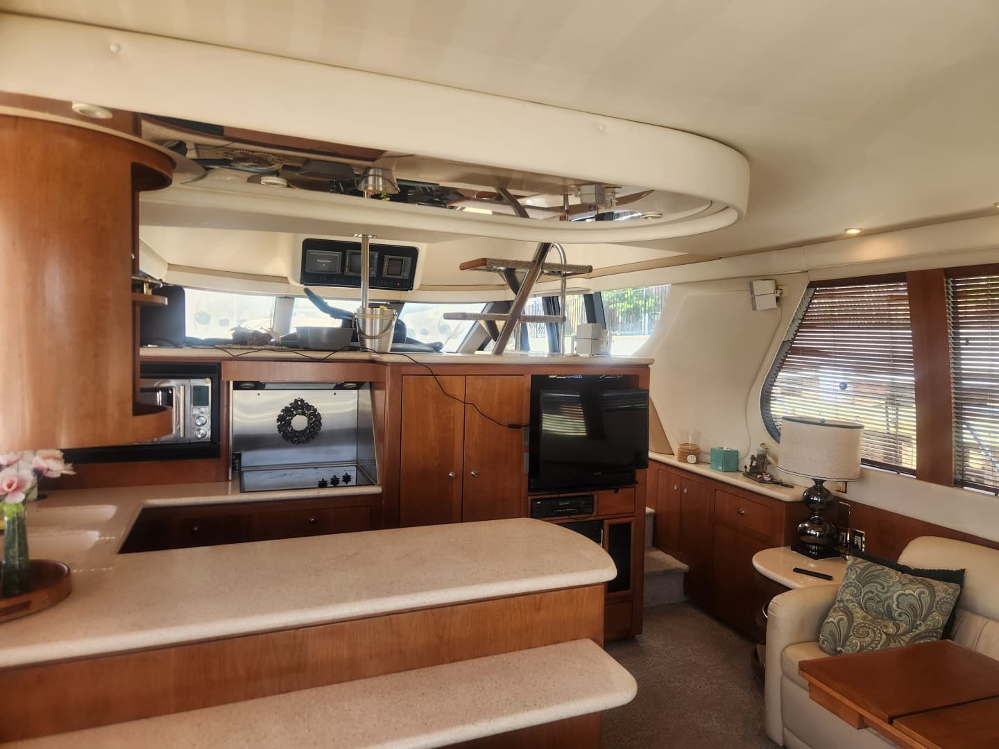 1998 Carver Voyager Pilothouse