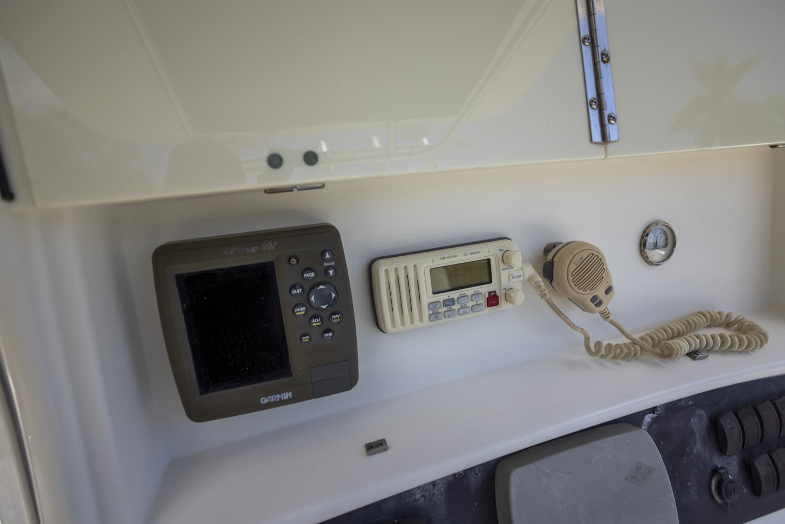 2007 Boston Whaler 270 OUTRAGE
