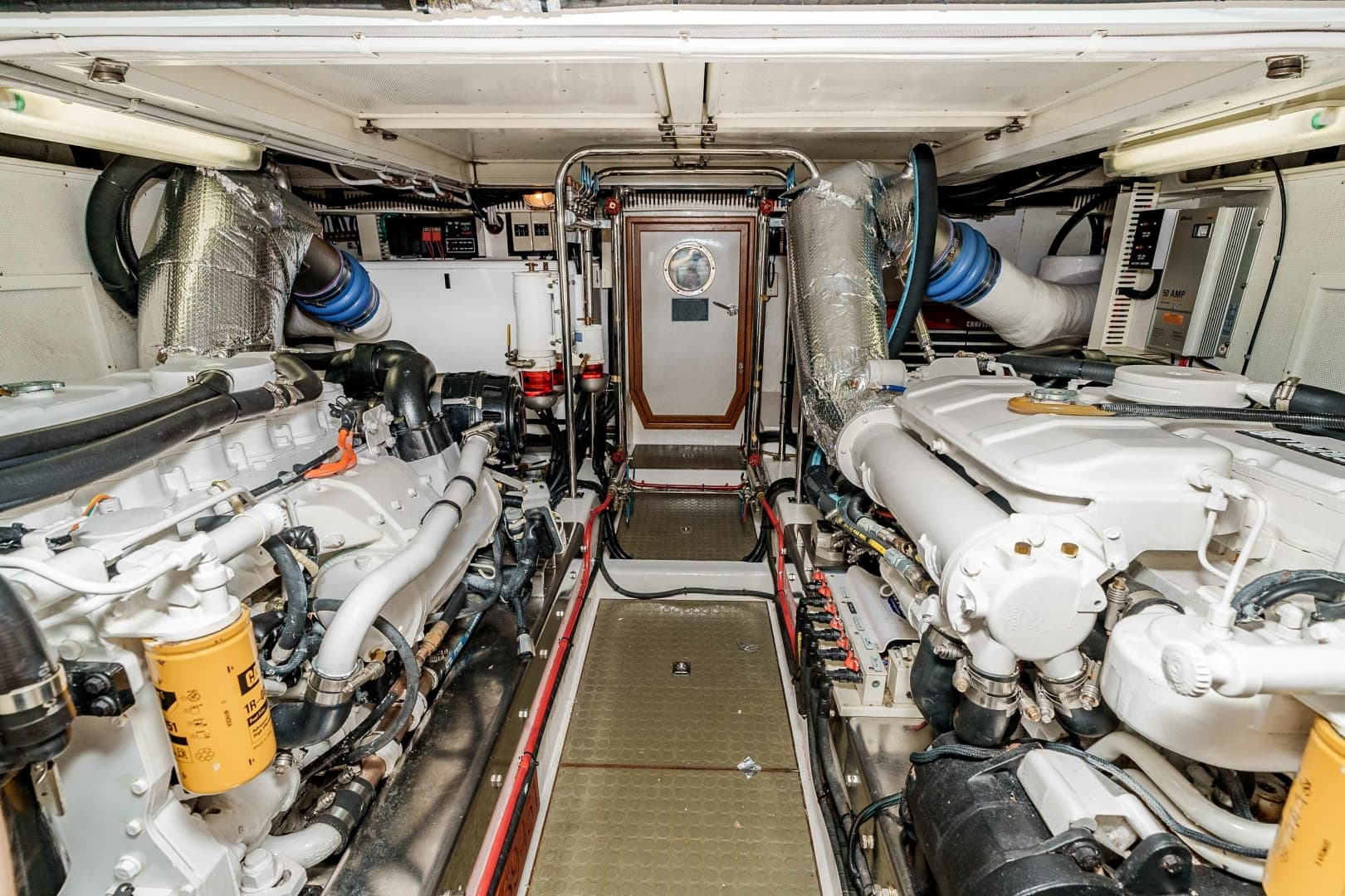 2005 Offshore Yachts Pilothouse
