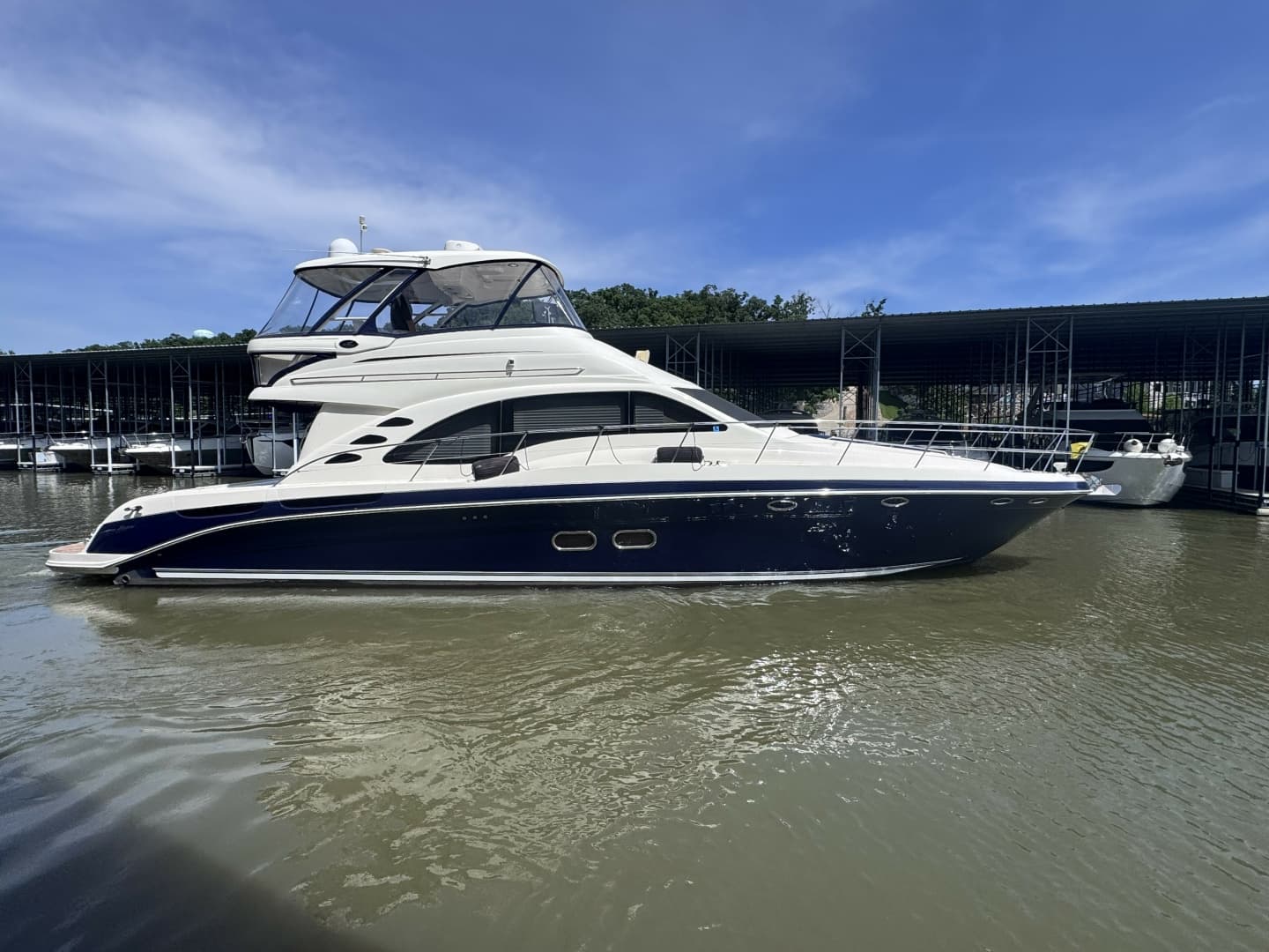2005 Sea Ray 550 SEDAN BRIDGE