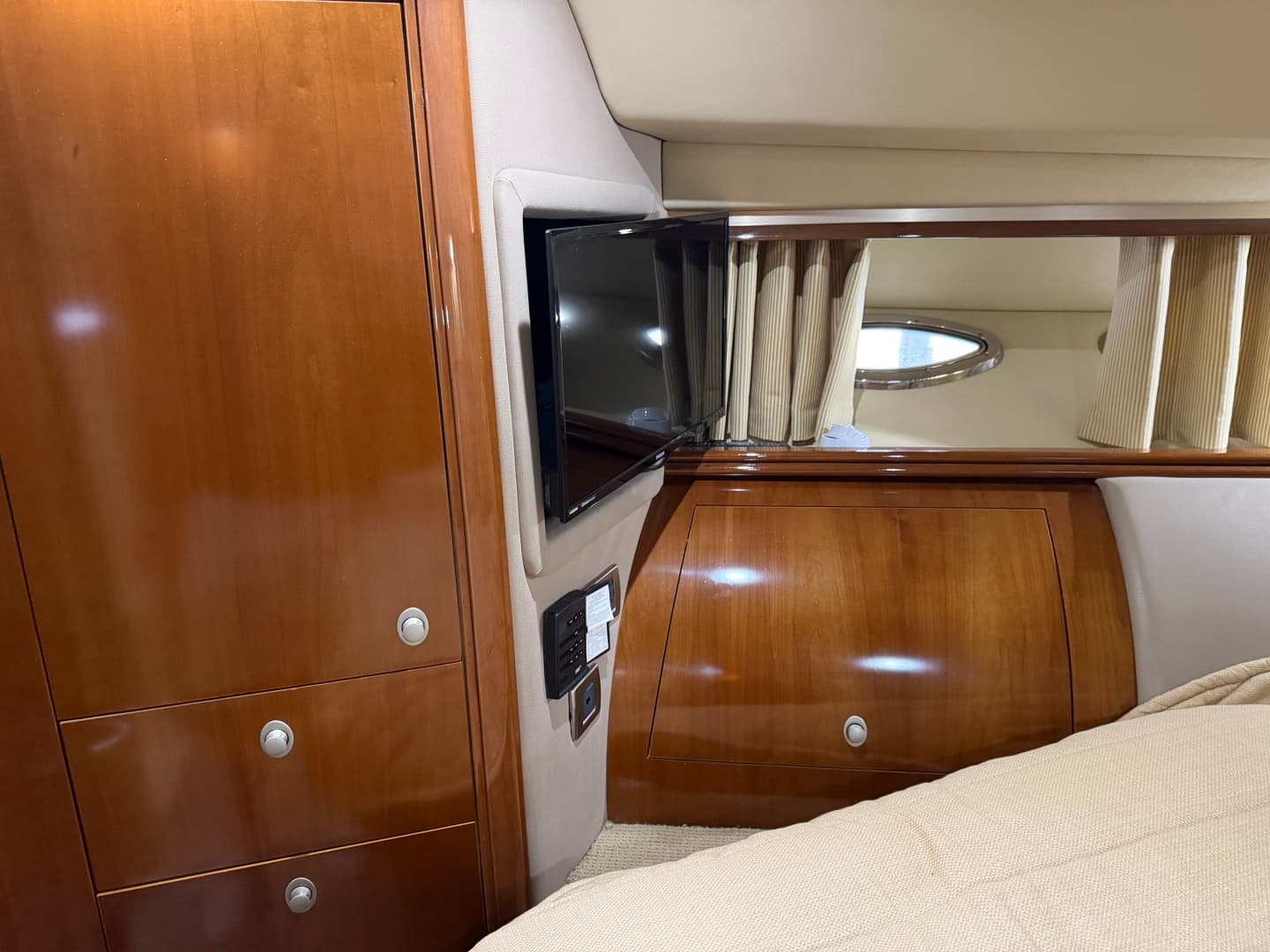 2005 Sea Ray 550 SEDAN BRIDGE