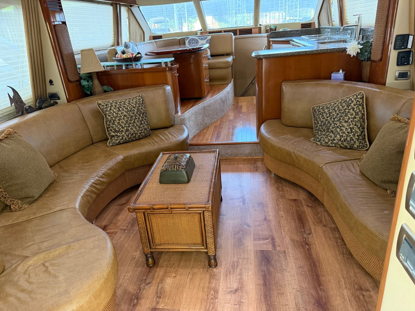 2005 Sea Ray 550 SEDAN BRIDGE