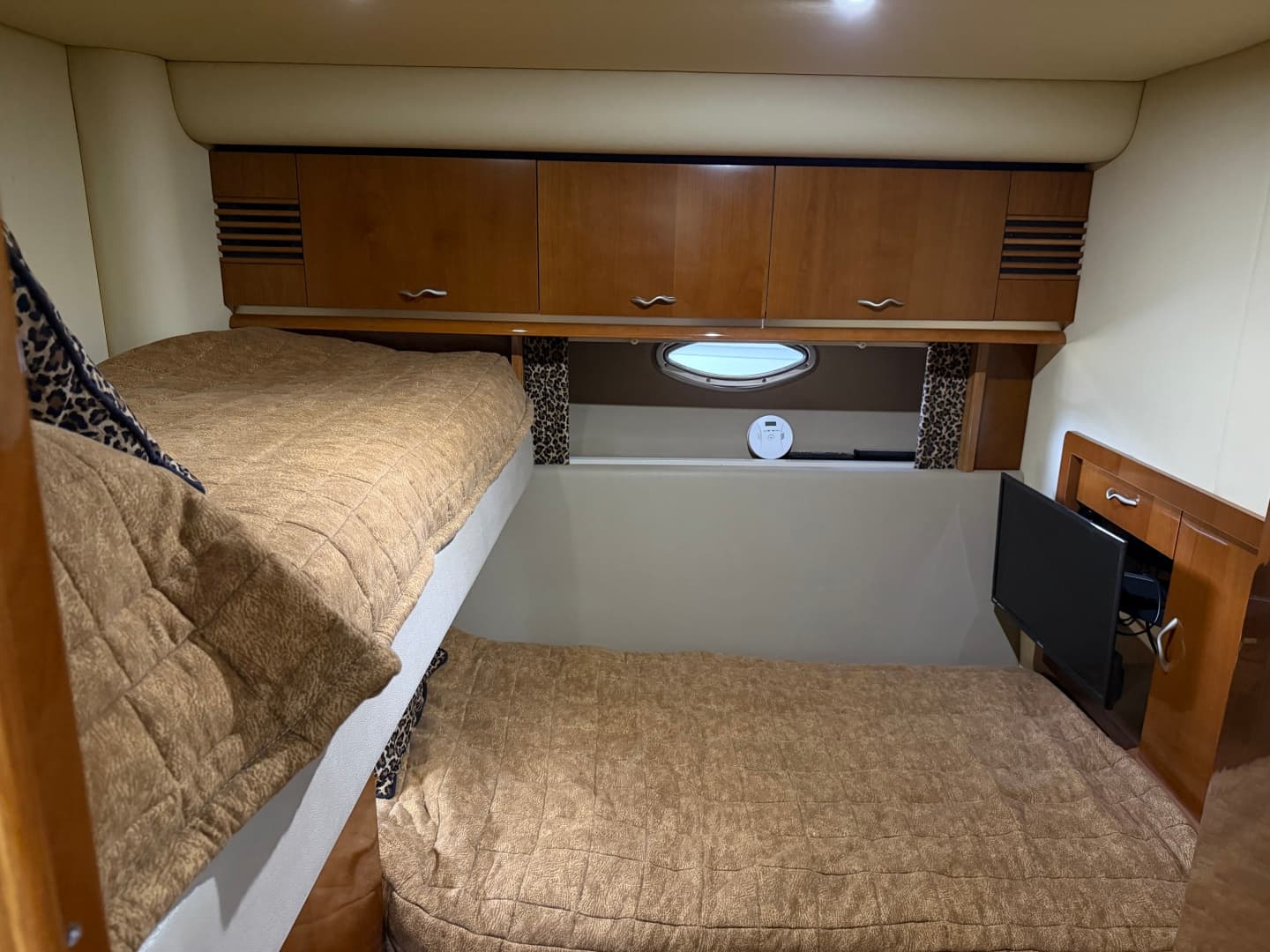 2005 Sea Ray 550 SEDAN BRIDGE