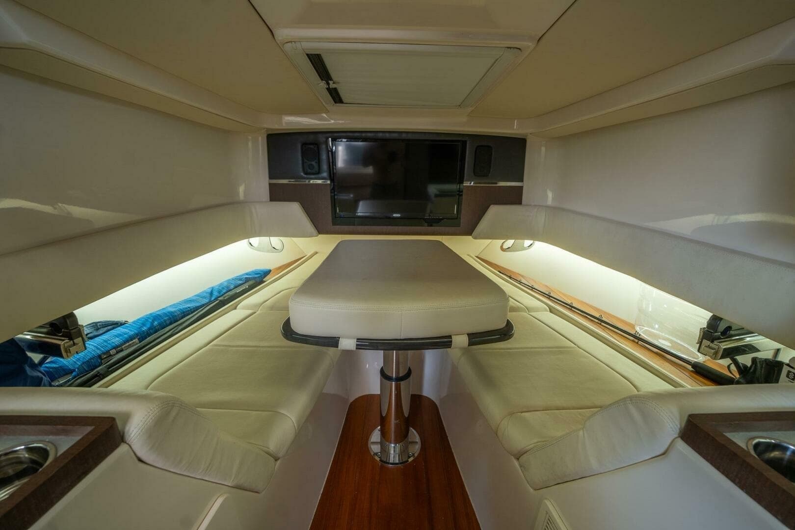 2019 Grady-White Canyon 456