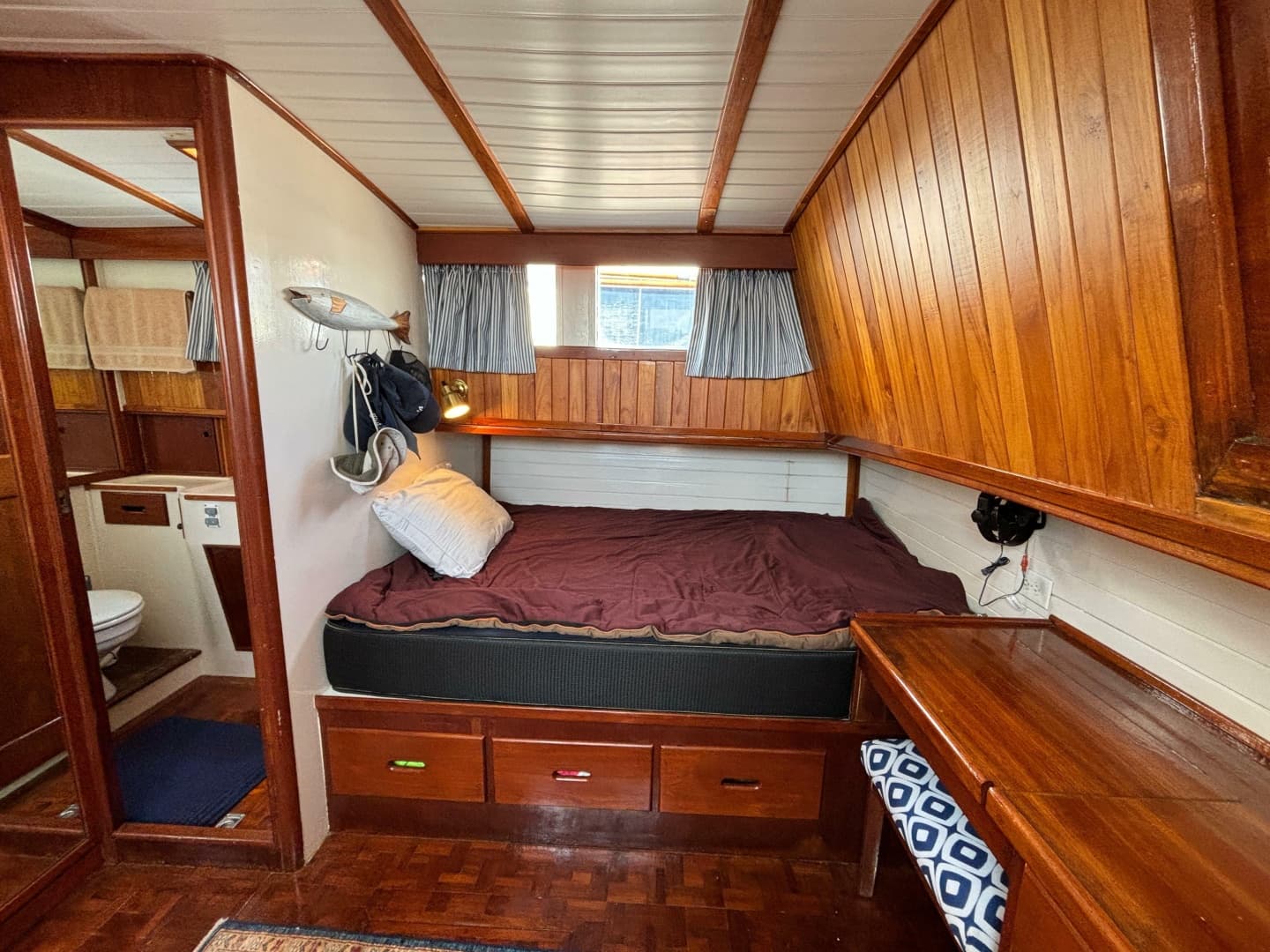 1978 Grand Banks 42 Classic