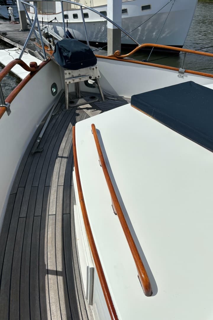 1978 Grand Banks 42 Classic
