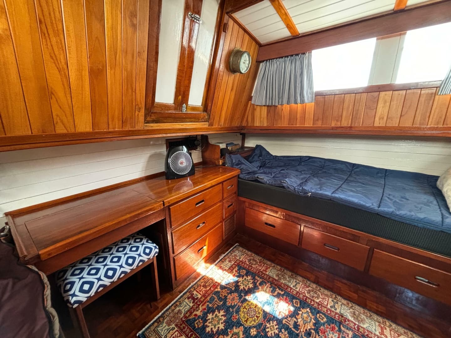 1978 Grand Banks 42 Classic