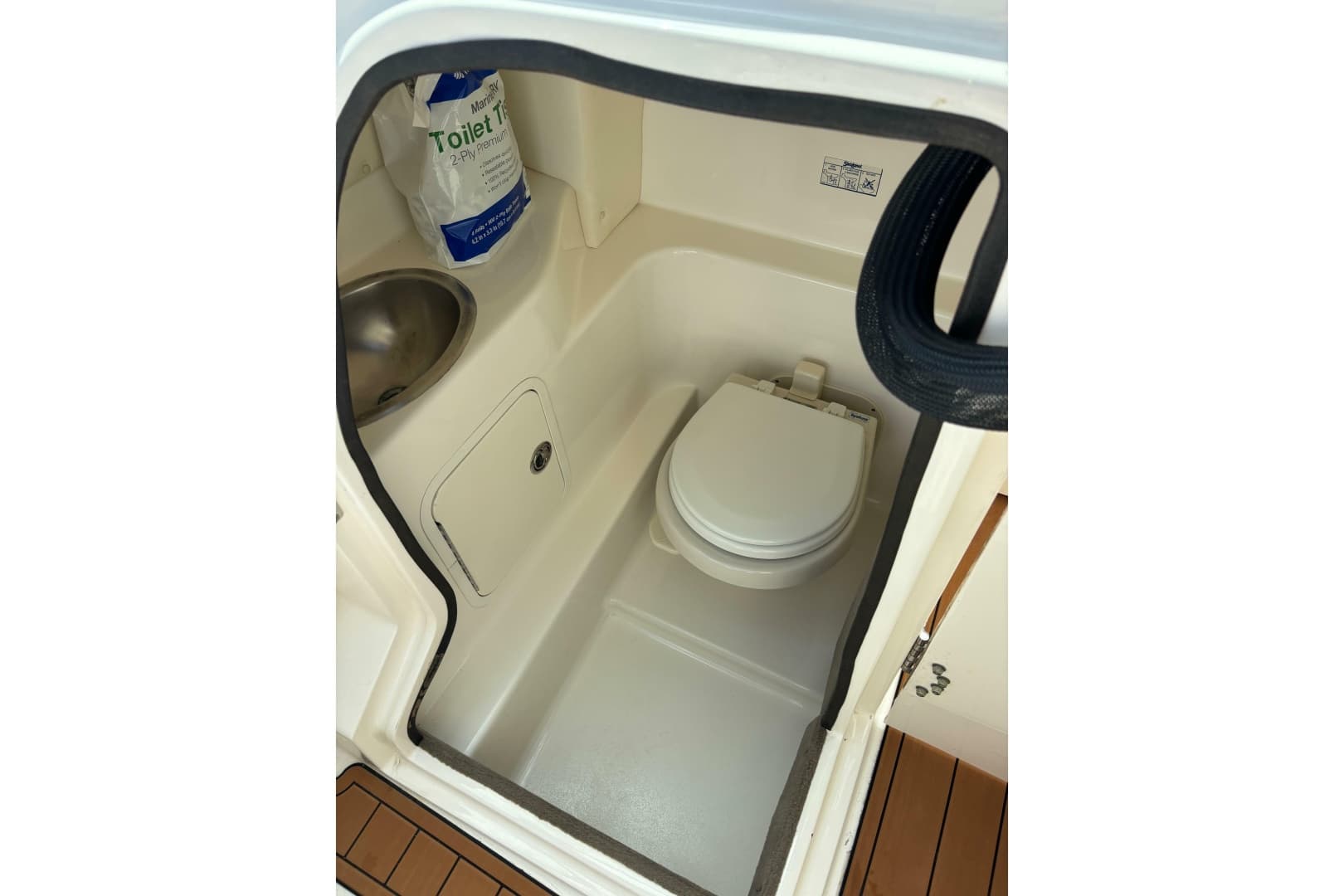 2008 Sea Ray 270 Sundeck