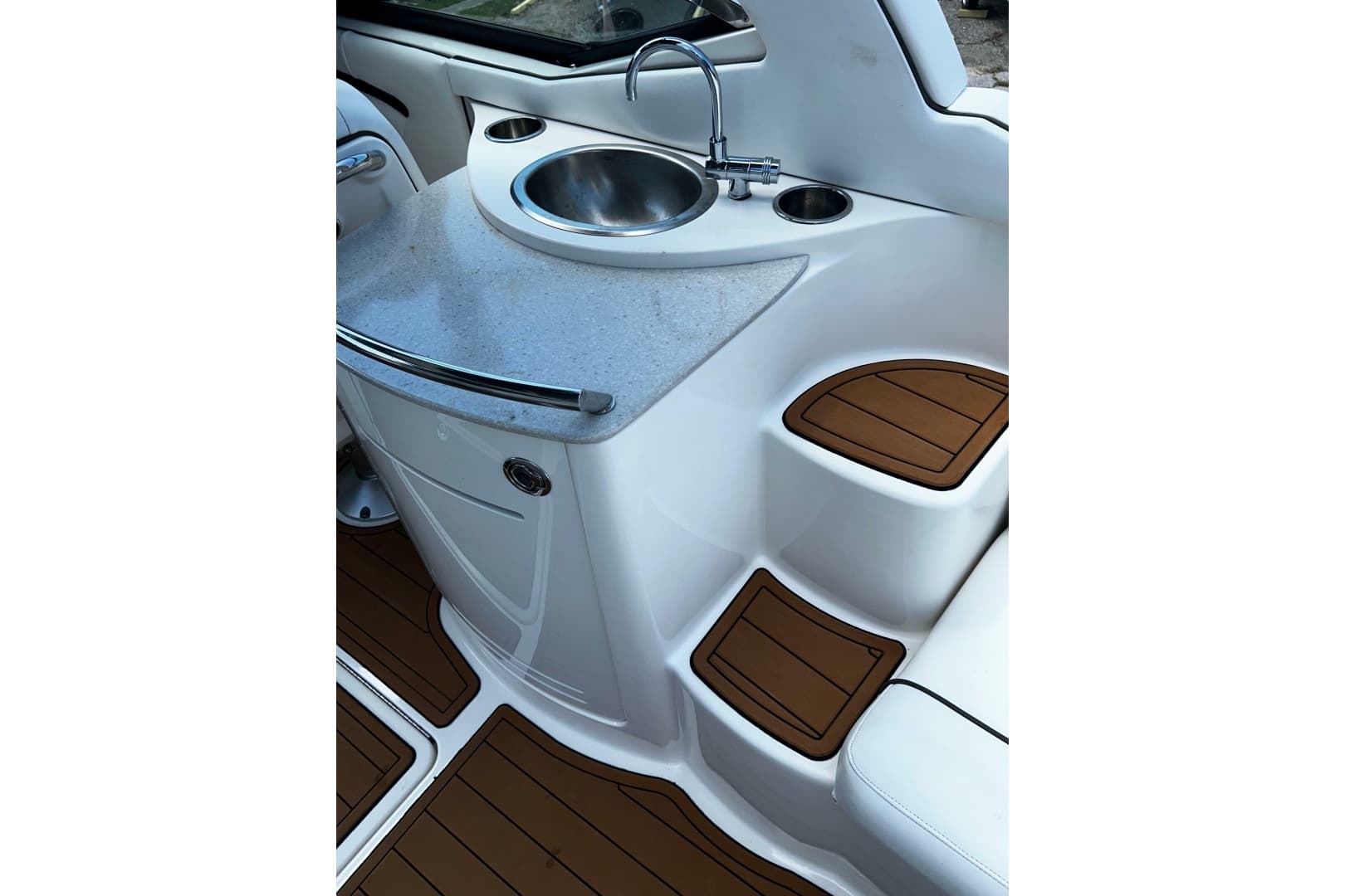 2008 Sea Ray 270 Sundeck